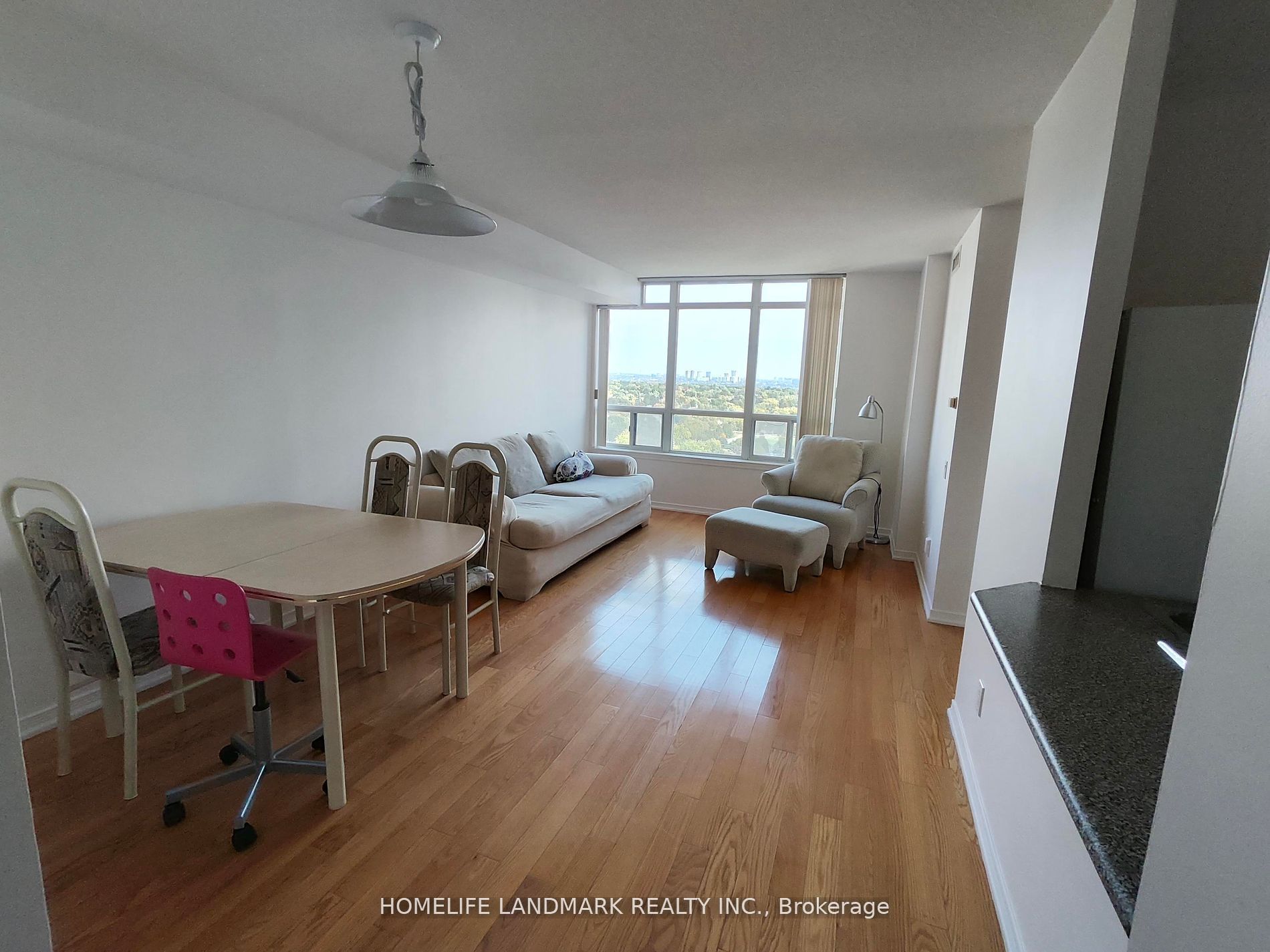 8 Hillcrest Avenue 1711, Toronto, ON M2N 6Y6 photo 2