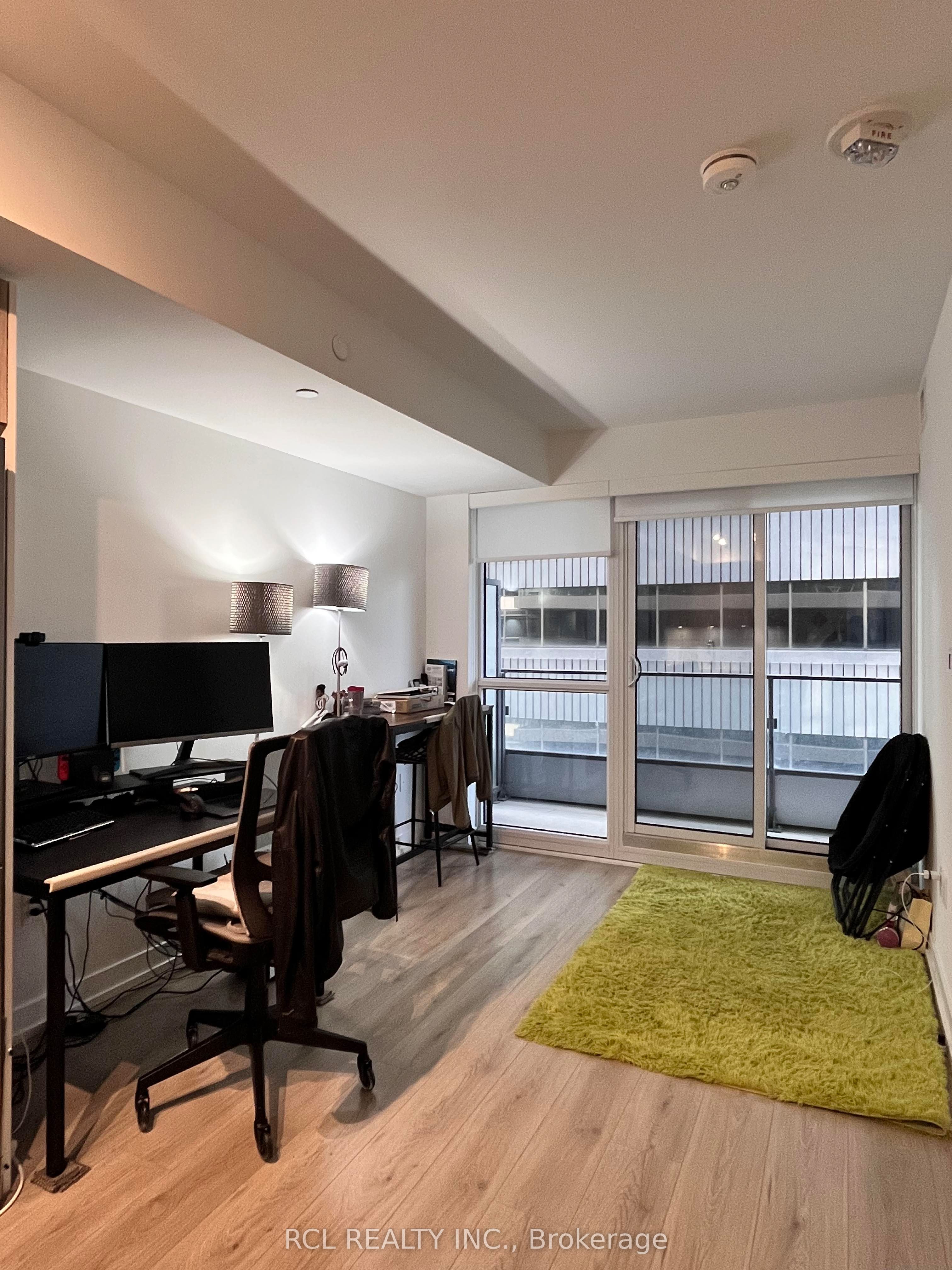 395 Bloor Street E 1204, Toronto, ON M4W 0B4 photo 3