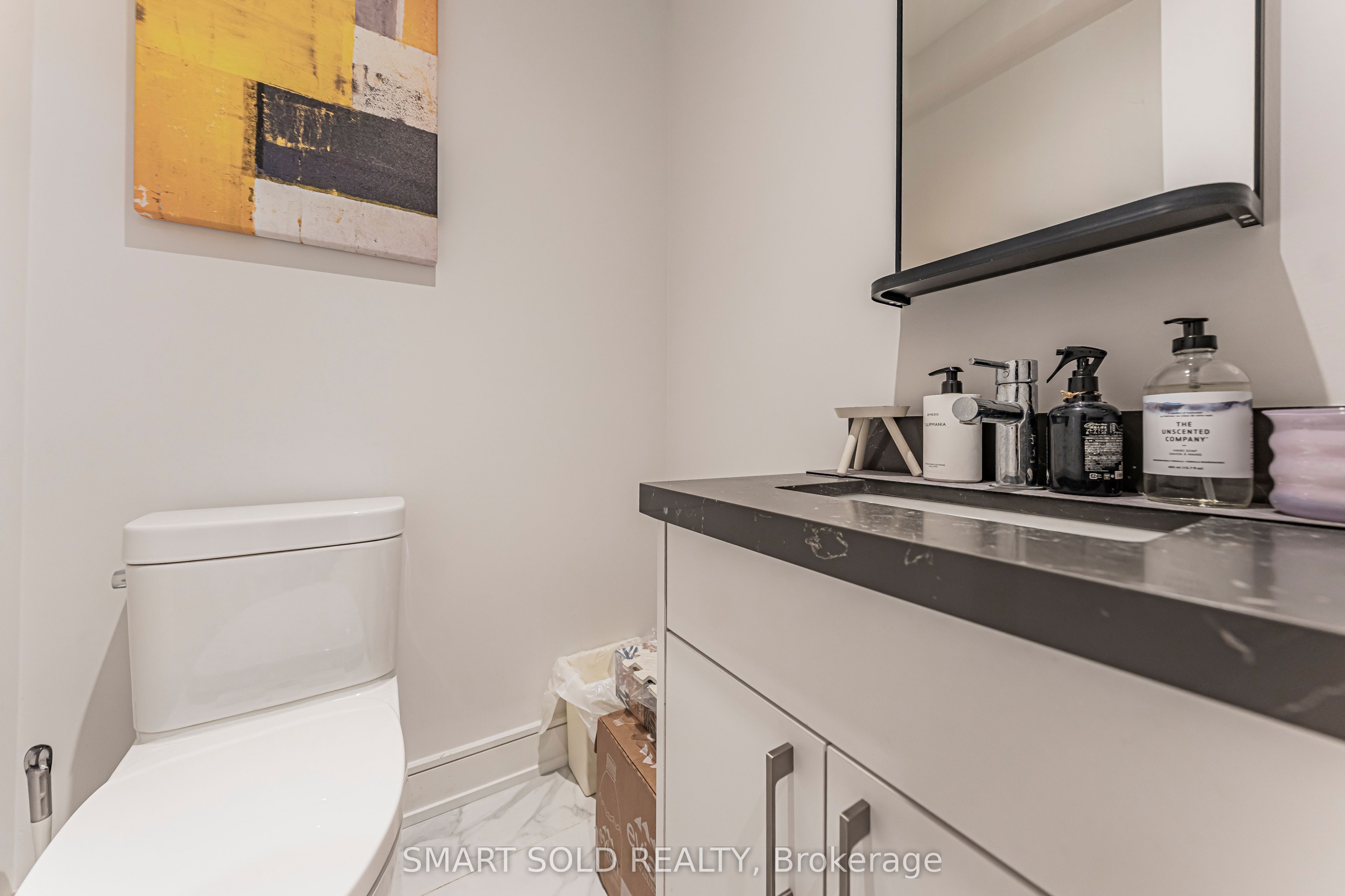 9 Flax Field Lane, Toronto, ON M2N 0L5 photo 4