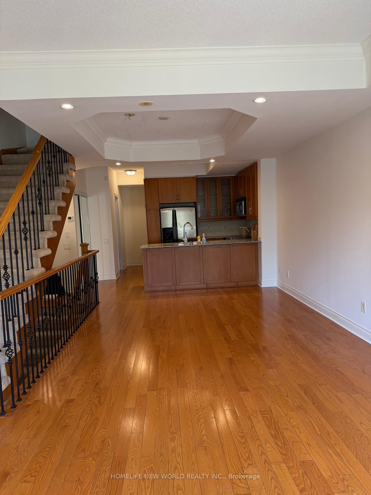 426 Kenneth Avenue 3, Toronto, ON M2N 4W3 photo 2