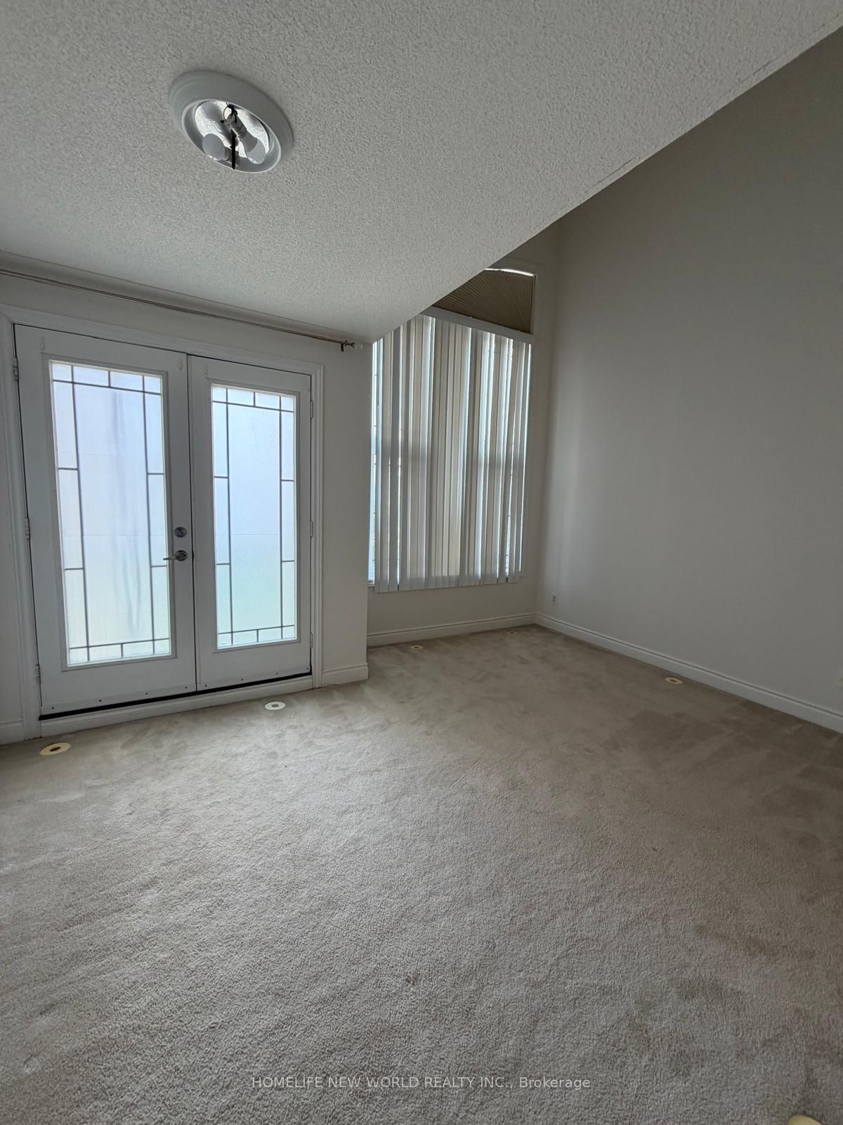 426 Kenneth Avenue 3, Toronto, ON M2N 4W3 photo 3
