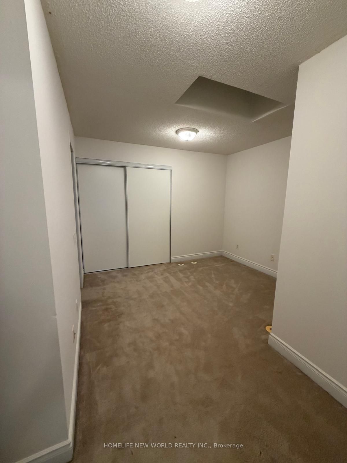 426 Kenneth Avenue 3, Toronto, ON M2N 4W3 photo 5