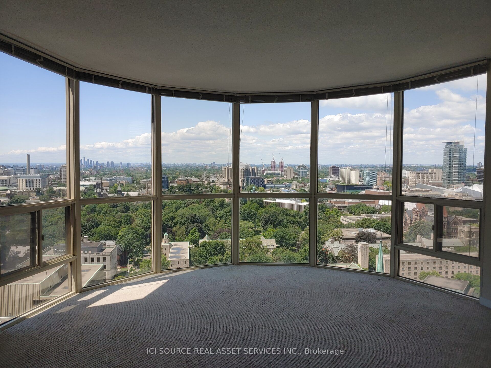 44 St Joseph Street 2514, Toronto, ON M4Y 2W4