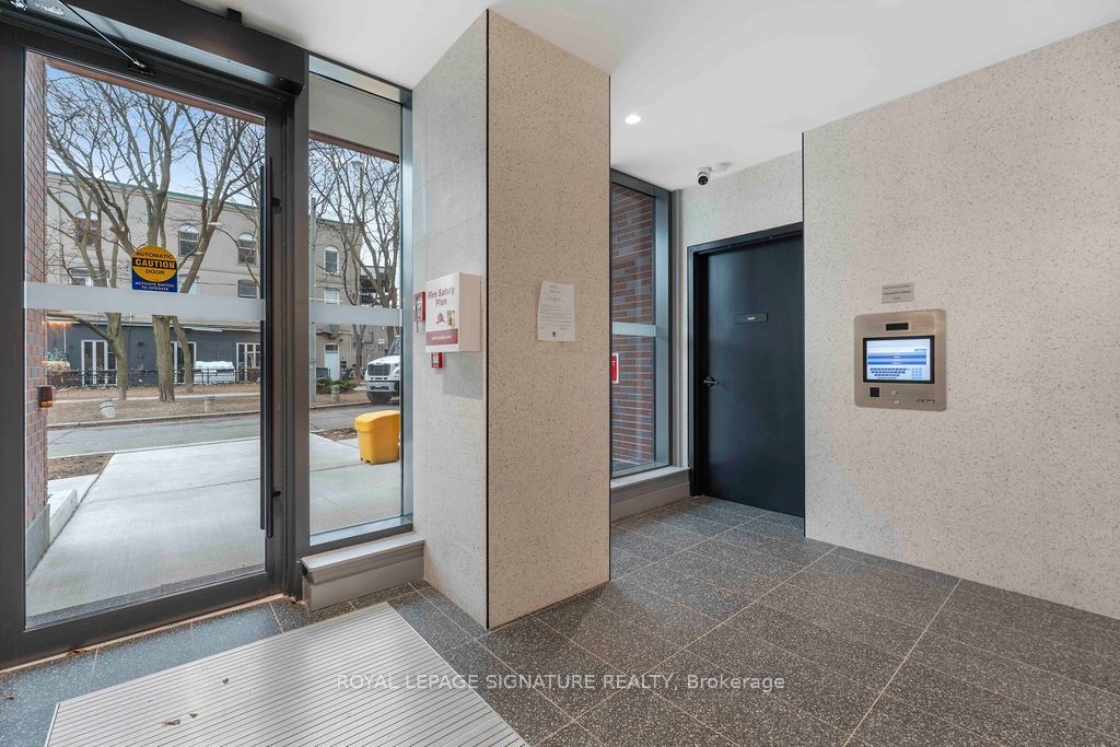 5 Lakeview Avenue 703, Toronto, ON M6J 0H3 photo 4