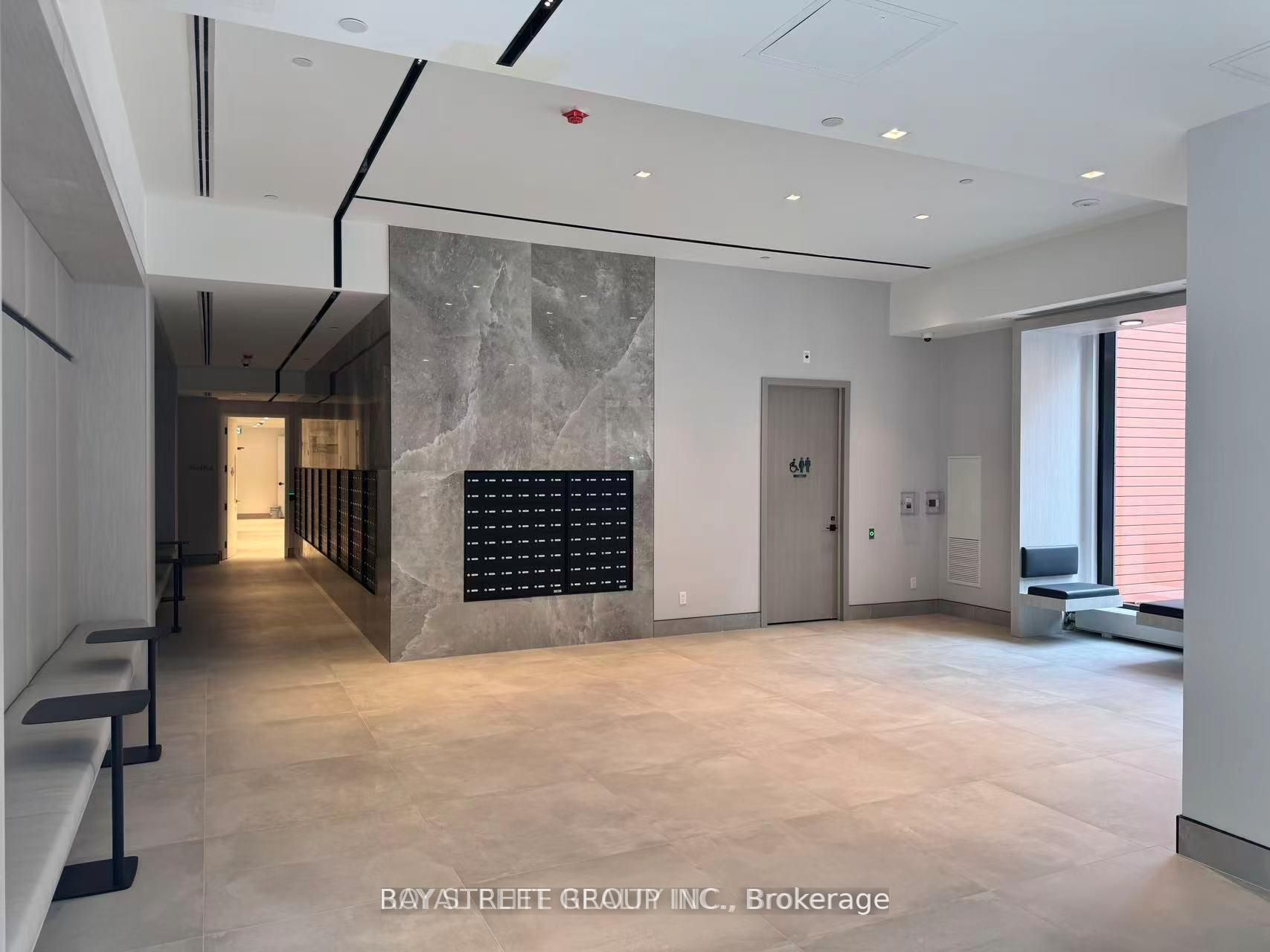 609 Sherbourne Street 4601, Toronto, ON M4X 0A4 photo 3