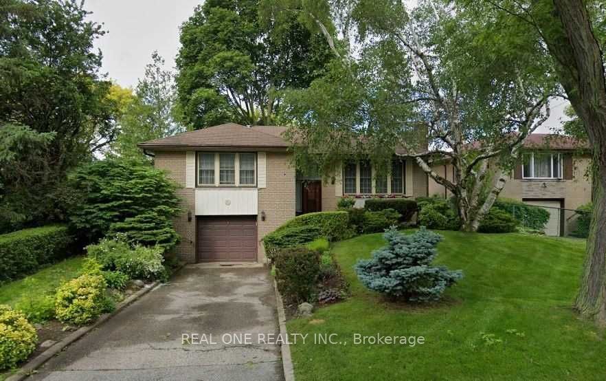 6 Fairhill Crescent, Toronto, ON M3A 1N6