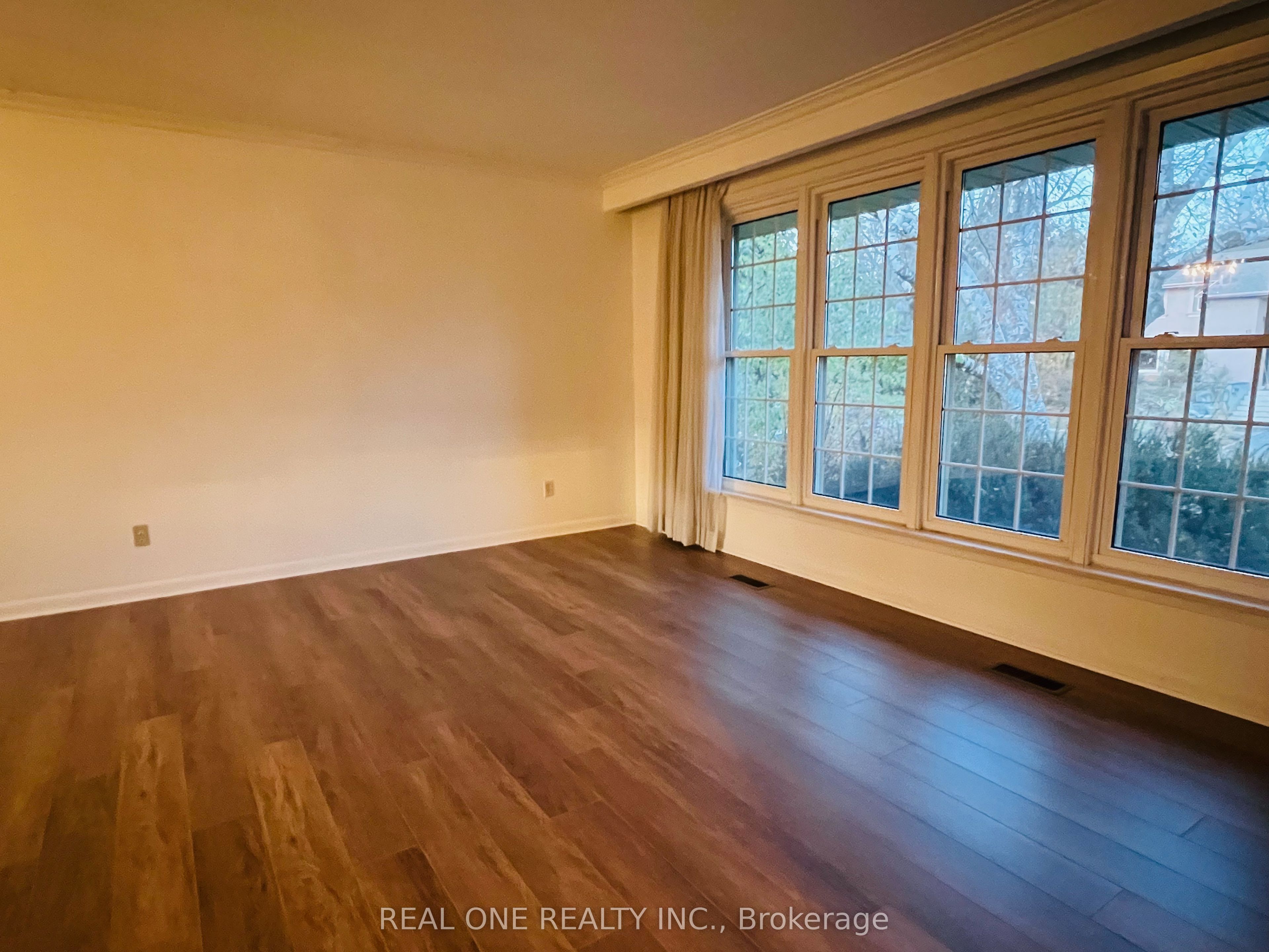 6 Fairhill Crescent, Toronto, ON M3A 1N6 photo 3