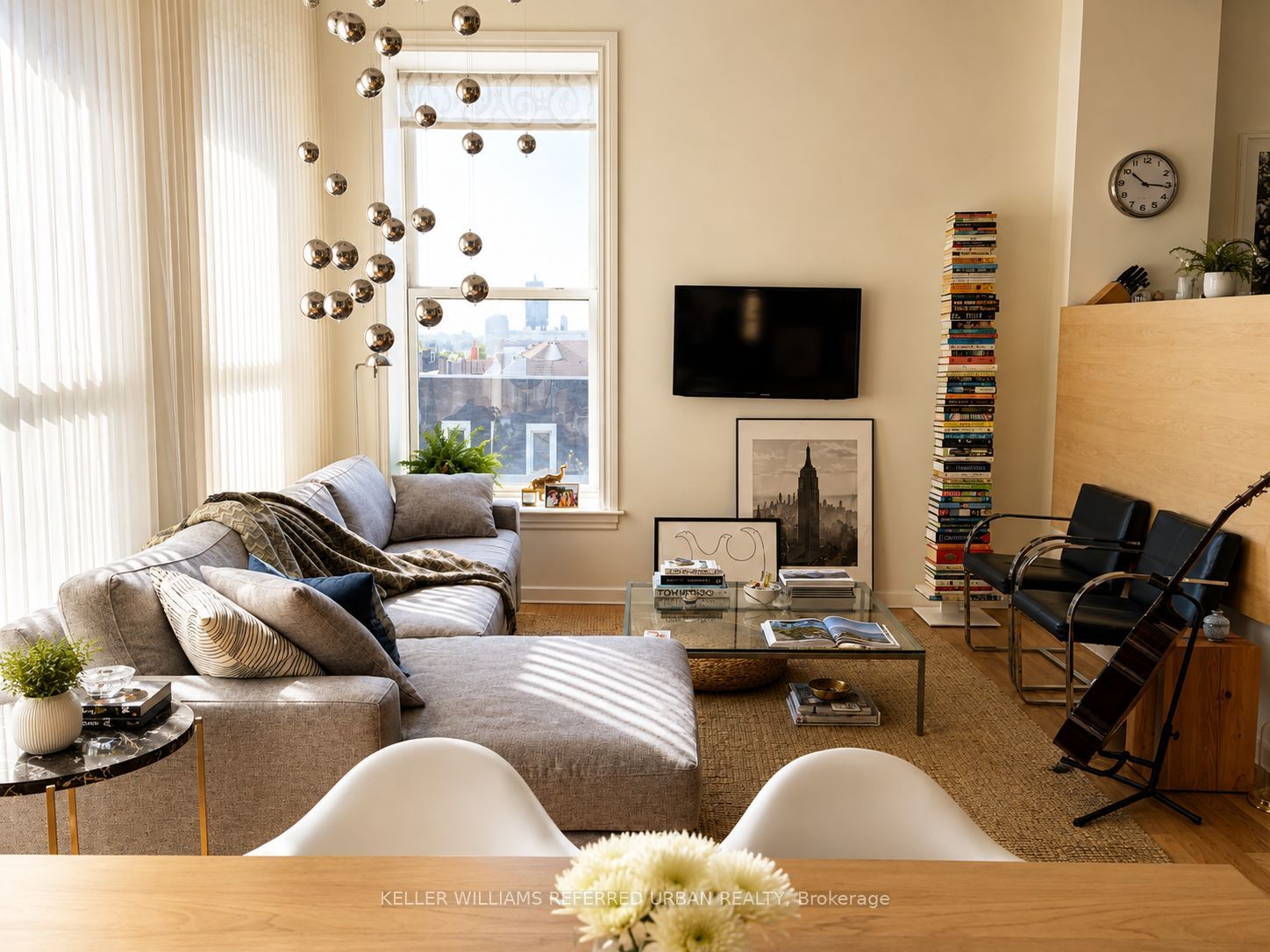 915 King Street 403, Toronto, ON M6K 3M2 photo 2