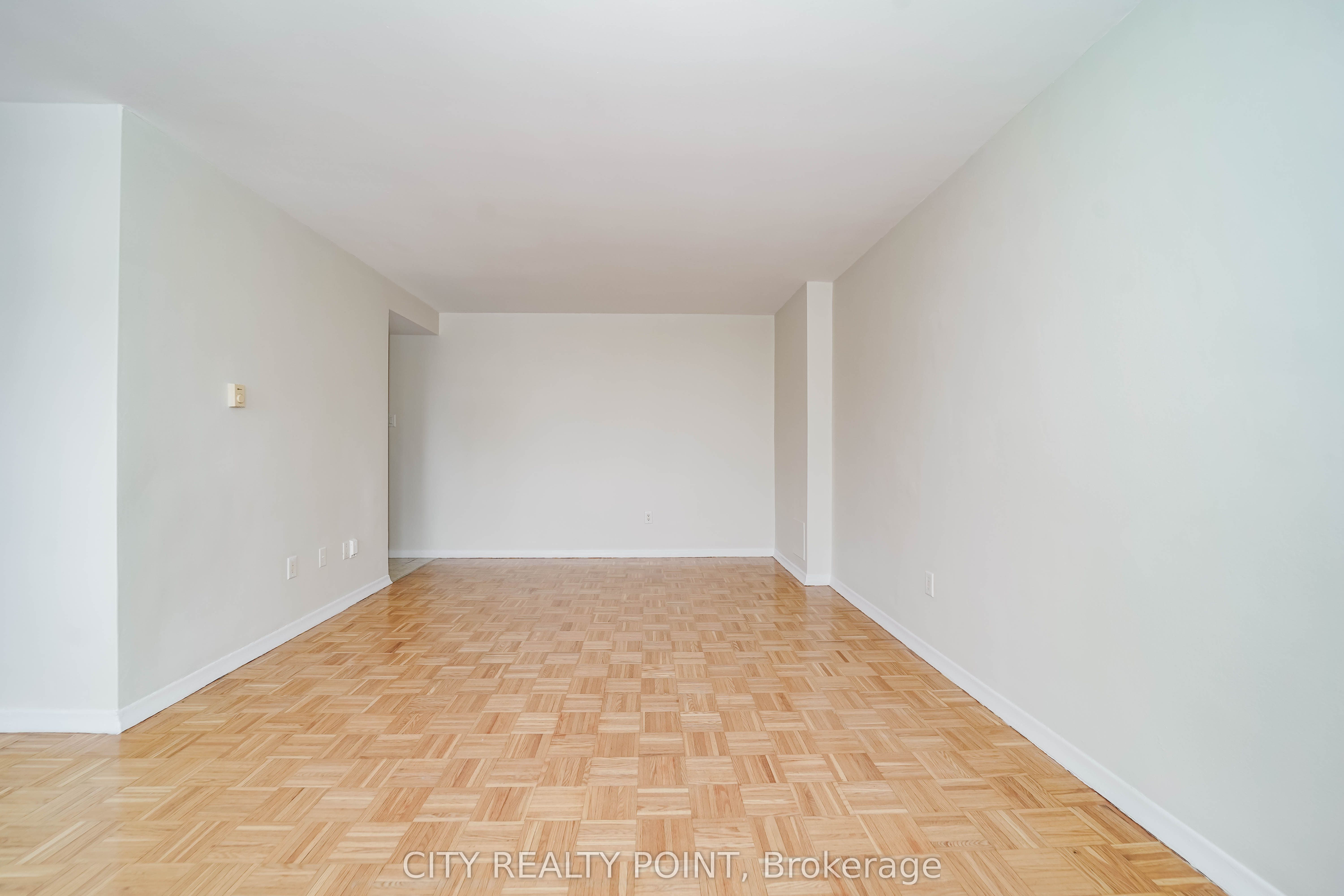 55 Isabella Street 906, Toronto, ON M4Y 1M8 photo 5