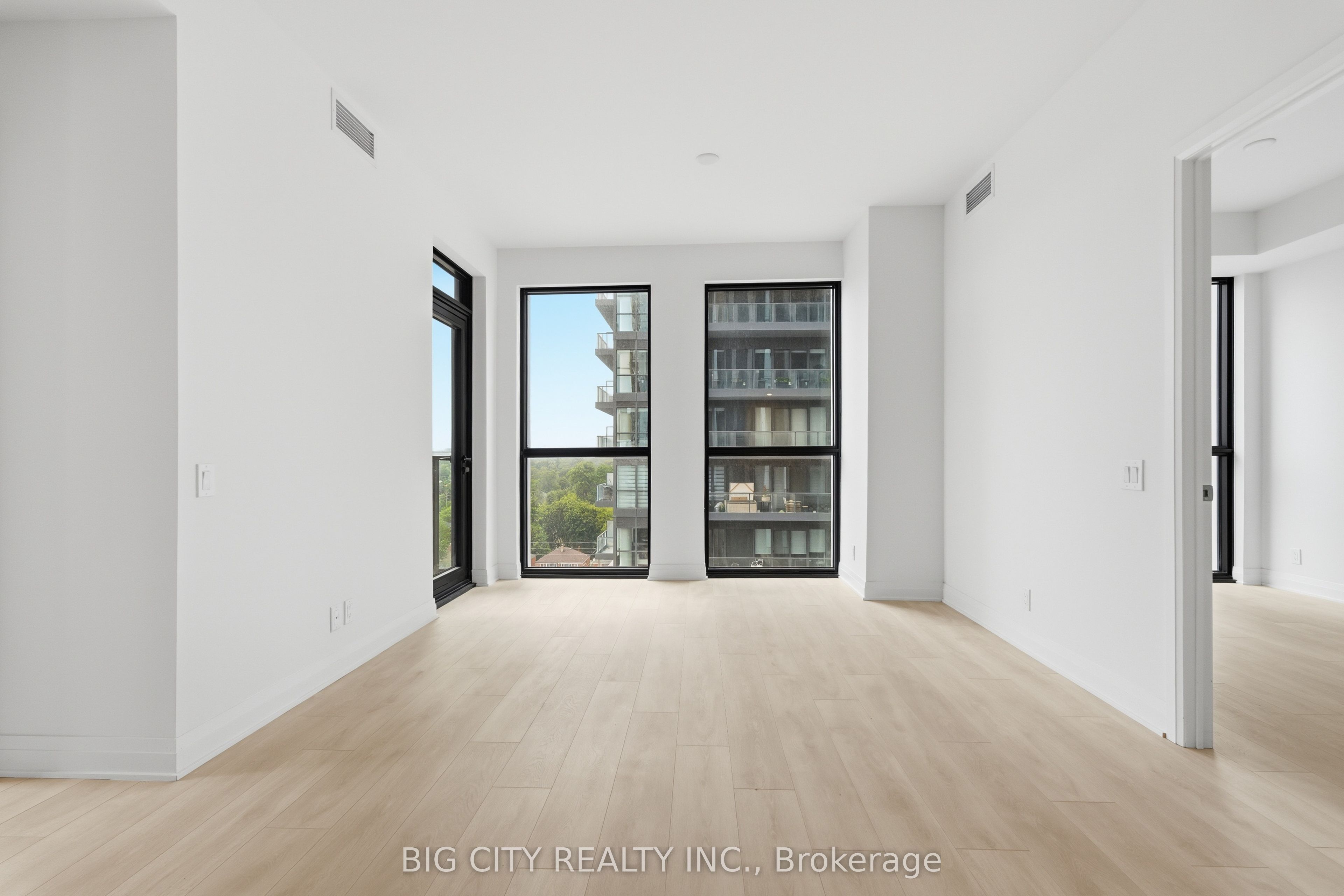 25 Frederick Todd Way 1004, Toronto, ON M4G 0C9 photo 5