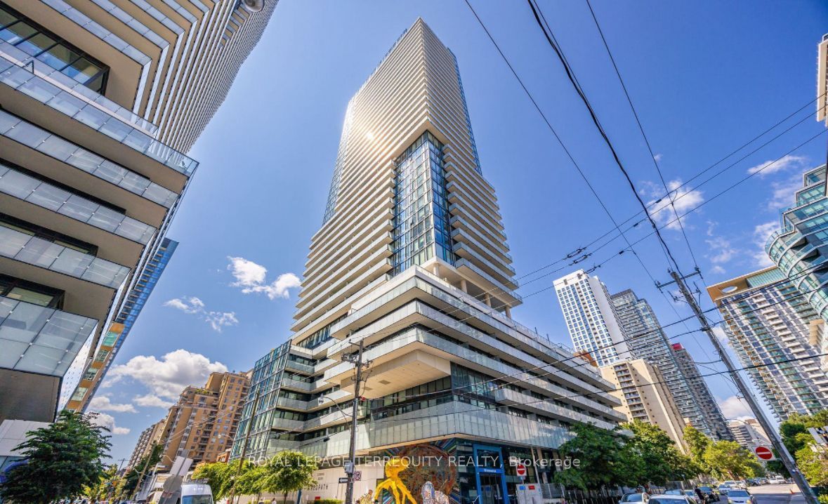 161 Roehampton Avenue 330, Toronto, ON M4P 0C8