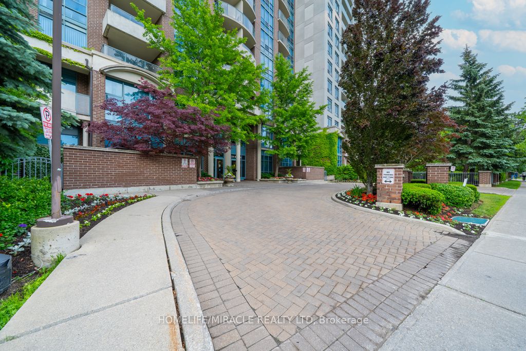 233 Beecroft Road 318, Toronto, ON M2N 6Z9 photo 3