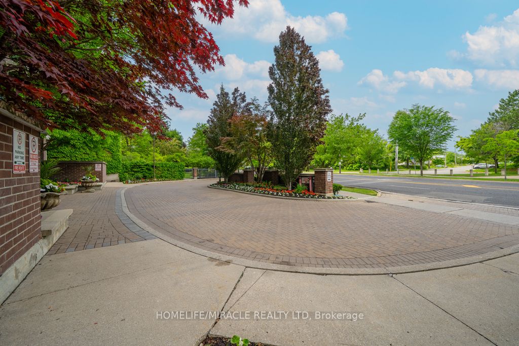 233 Beecroft Road 318, Toronto, ON M2N 6Z9 photo 5