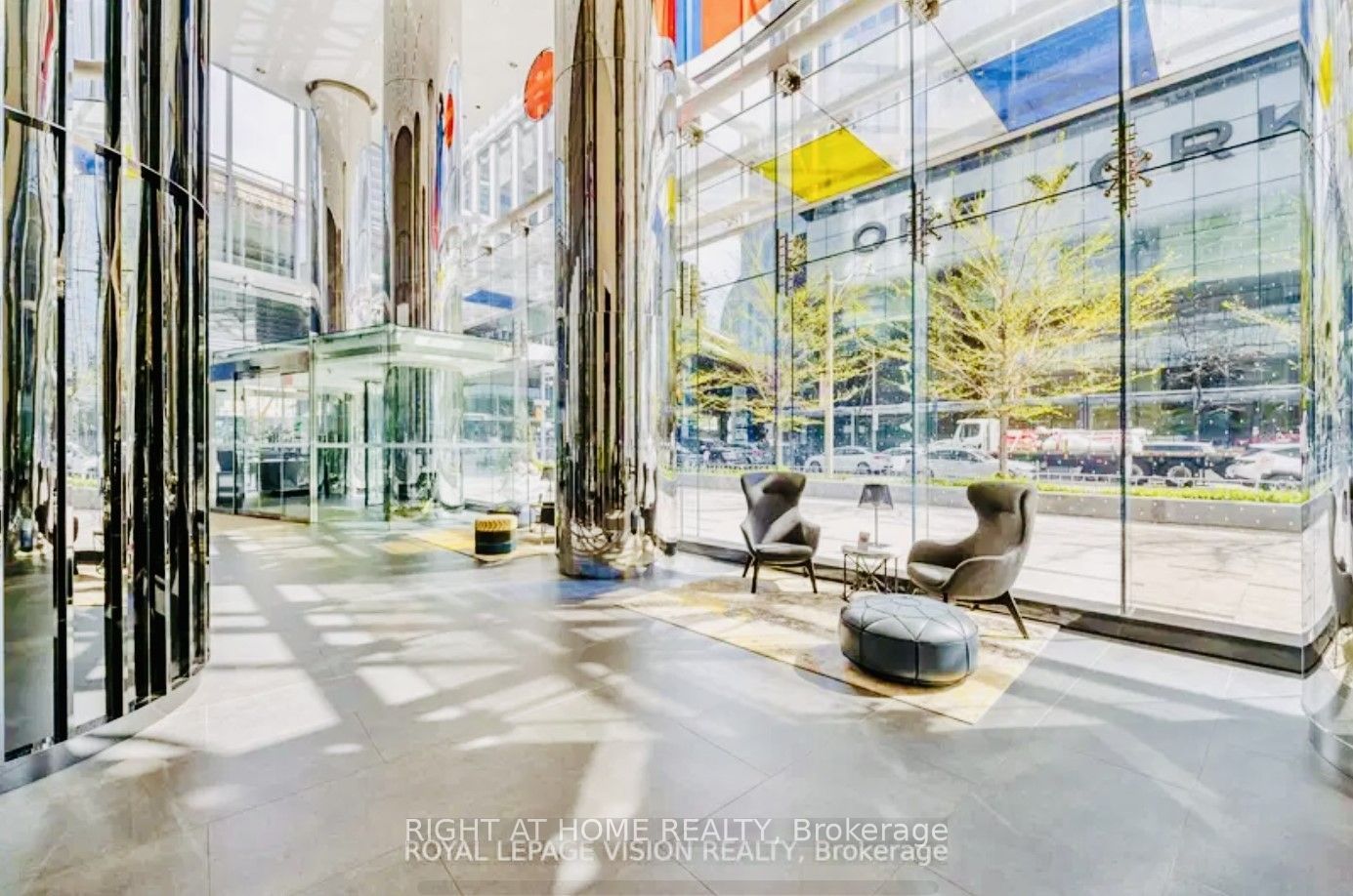 10 York Street 3213, Toronto, ON M5J 0E1 photo 5