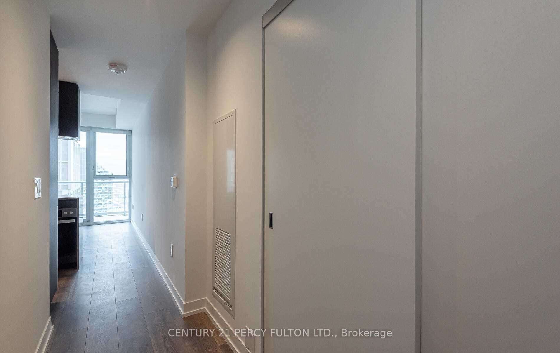 15 Lower Jarvis Street 3701, Toronto, ON M5E 1R7 photo 3