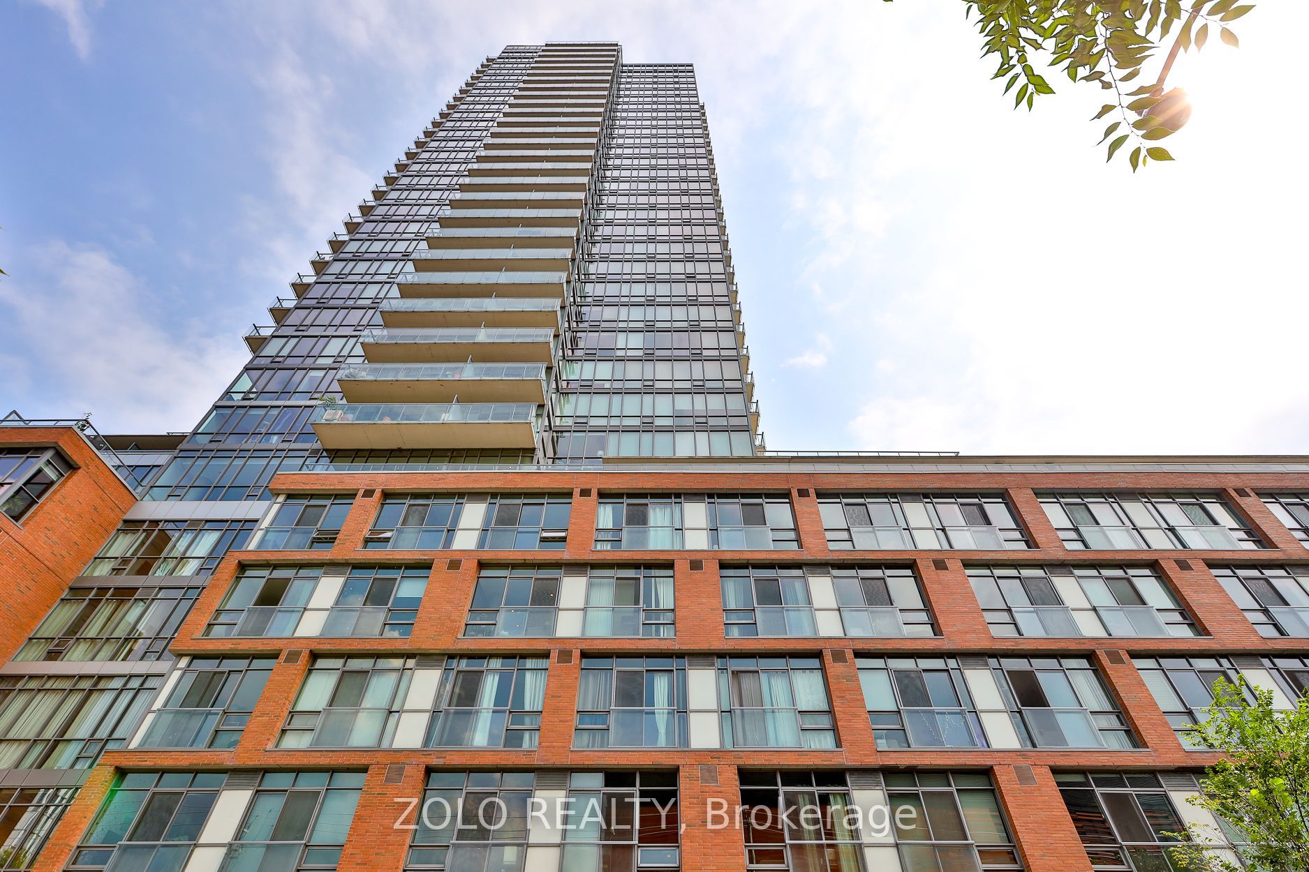 33 Mill Street 901, Toronto, ON M5A 3R3 photo 3