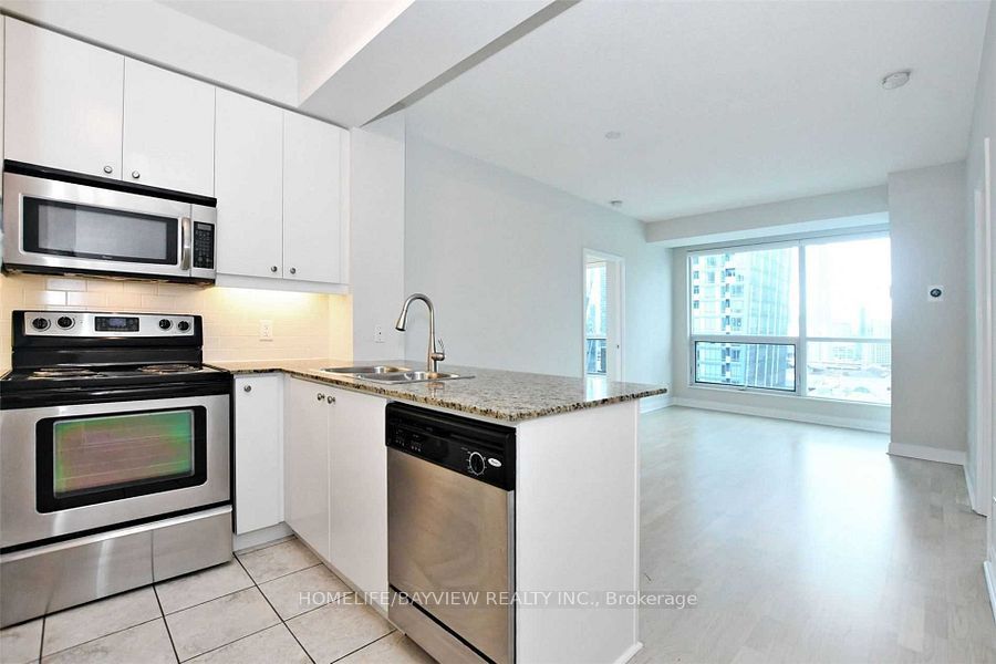 1 Scott Street 2206, Toronto, ON M5E 1A1 photo 2