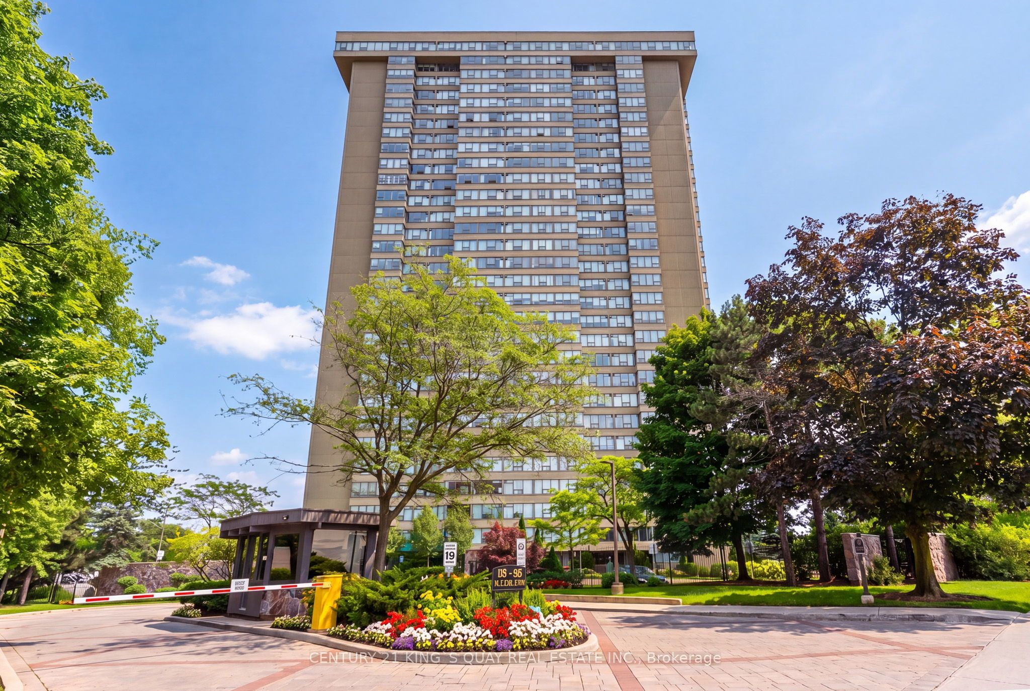 55 Skymark Drive 1908, Toronto, ON M2H 3N4