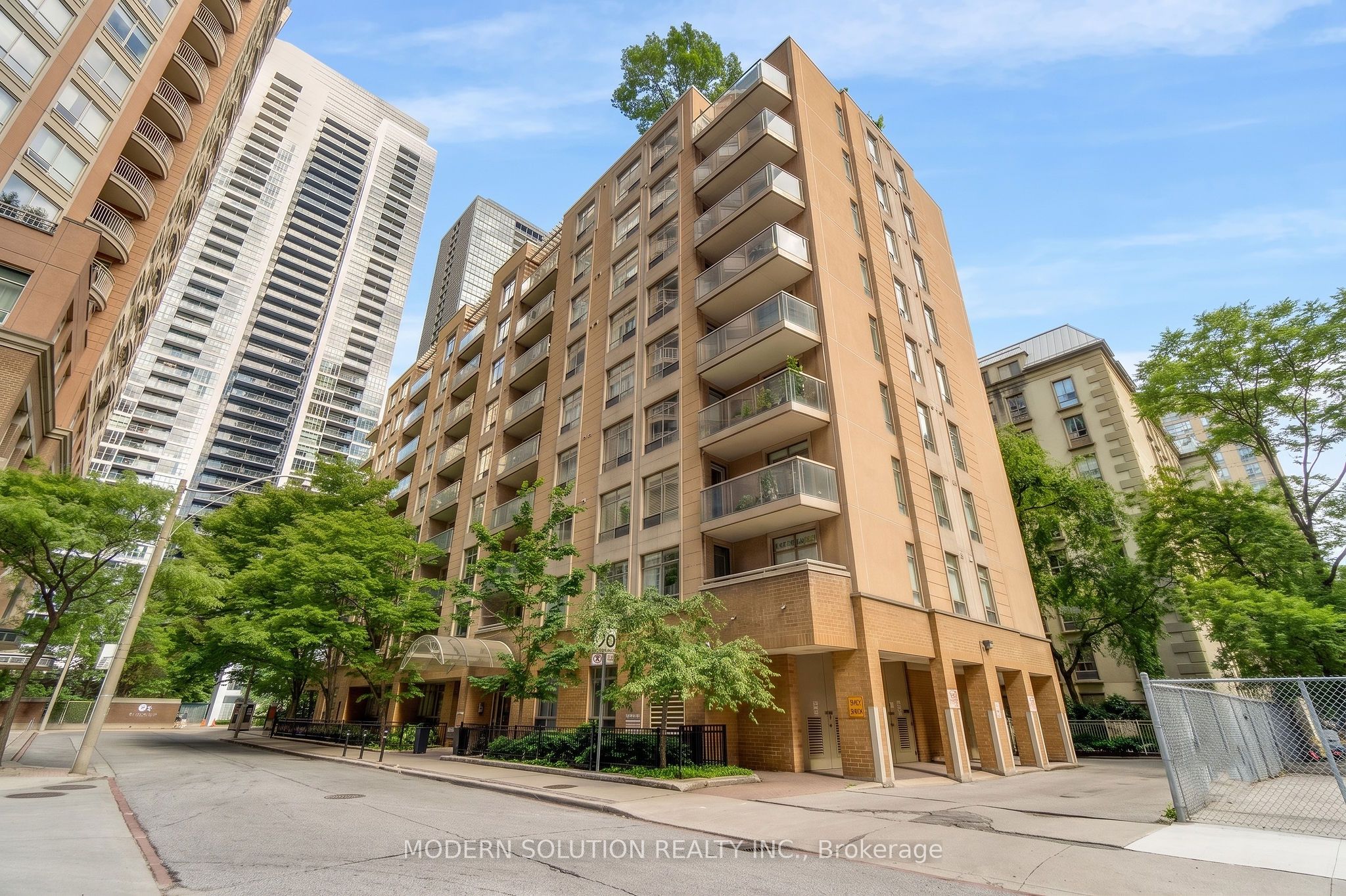 99 Hayden Street 201, Toronto, ON M4Y 3B4 photo 2