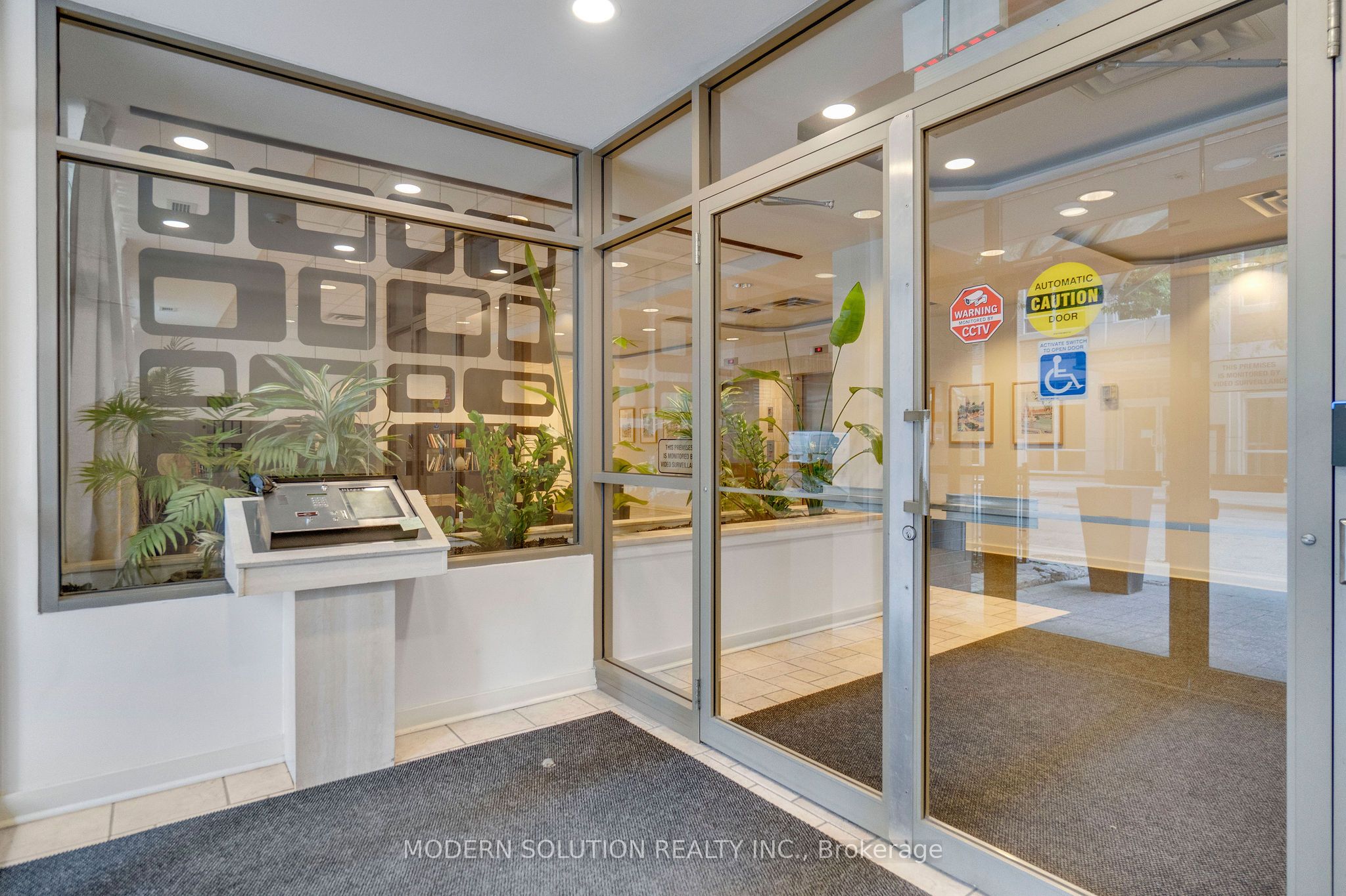 99 Hayden Street 201, Toronto, ON M4Y 3B4 photo 4