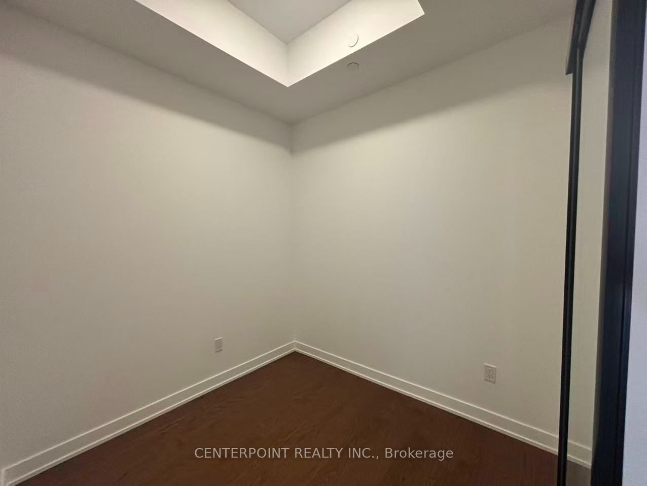 91 Montclair Avenue 836, Toronto, ON M5P 0B1 photo 5