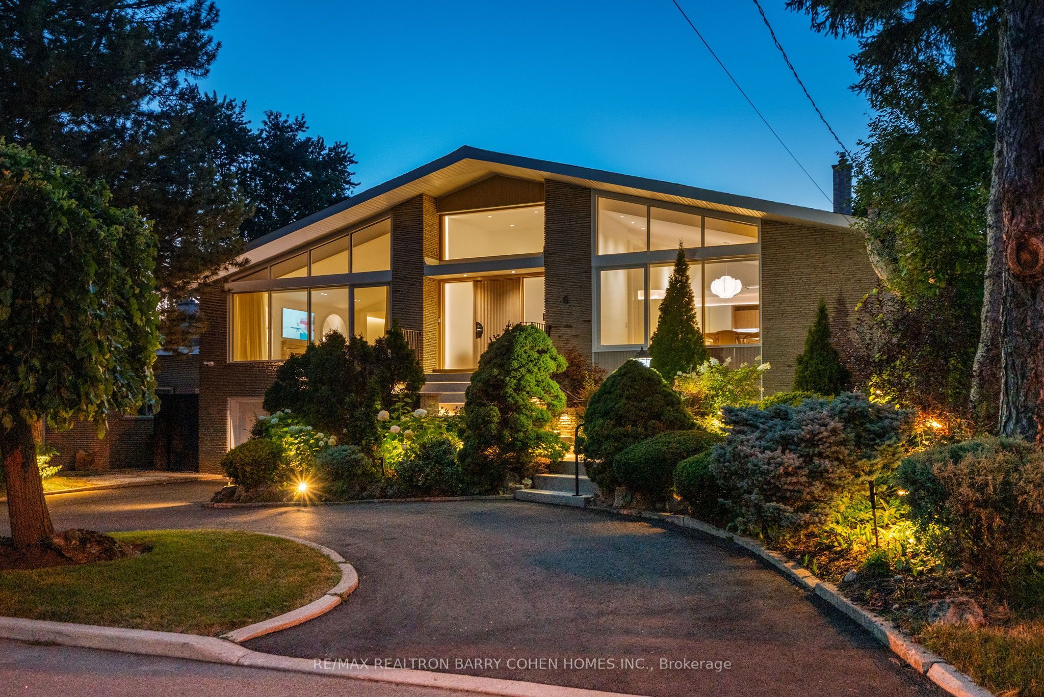 6 Denmark Crescent, Toronto, ON M2R 1J4 photo 2