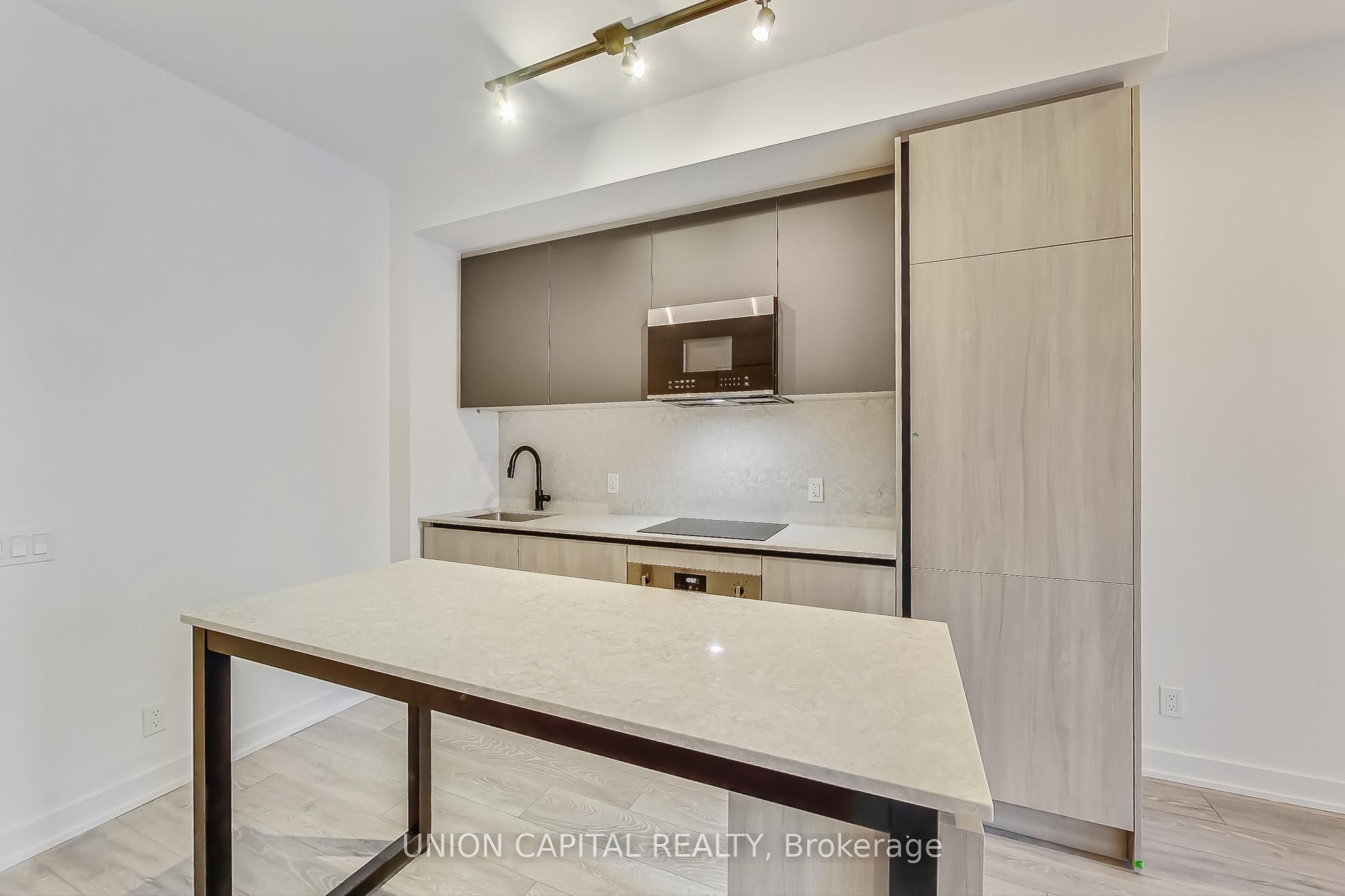 108 Peter Street 3305, Toronto, ON M5V 0W2 photo 4