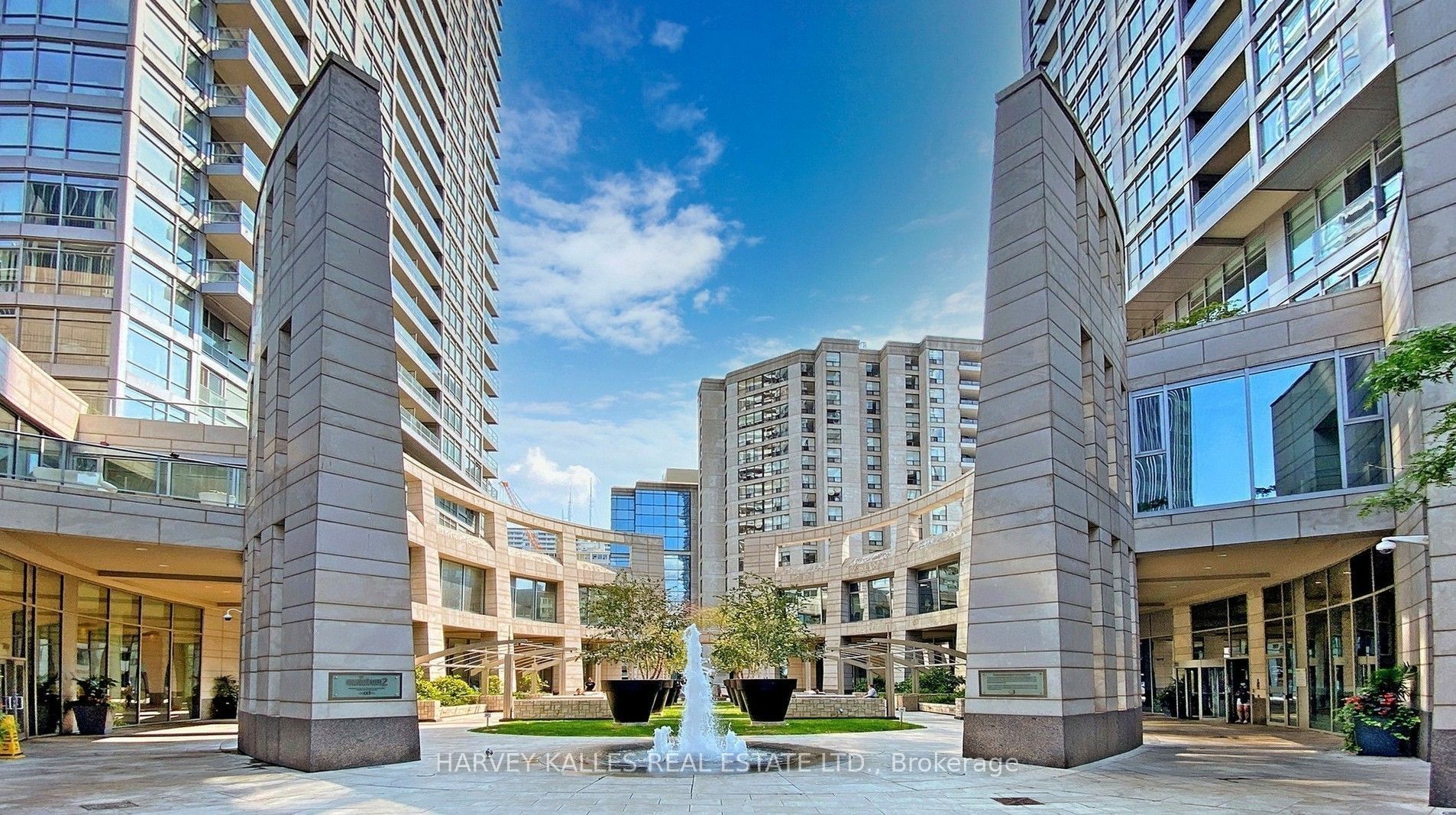 2191 Yonge Street 504, Toronto, ON M4S 3H8 photo 2