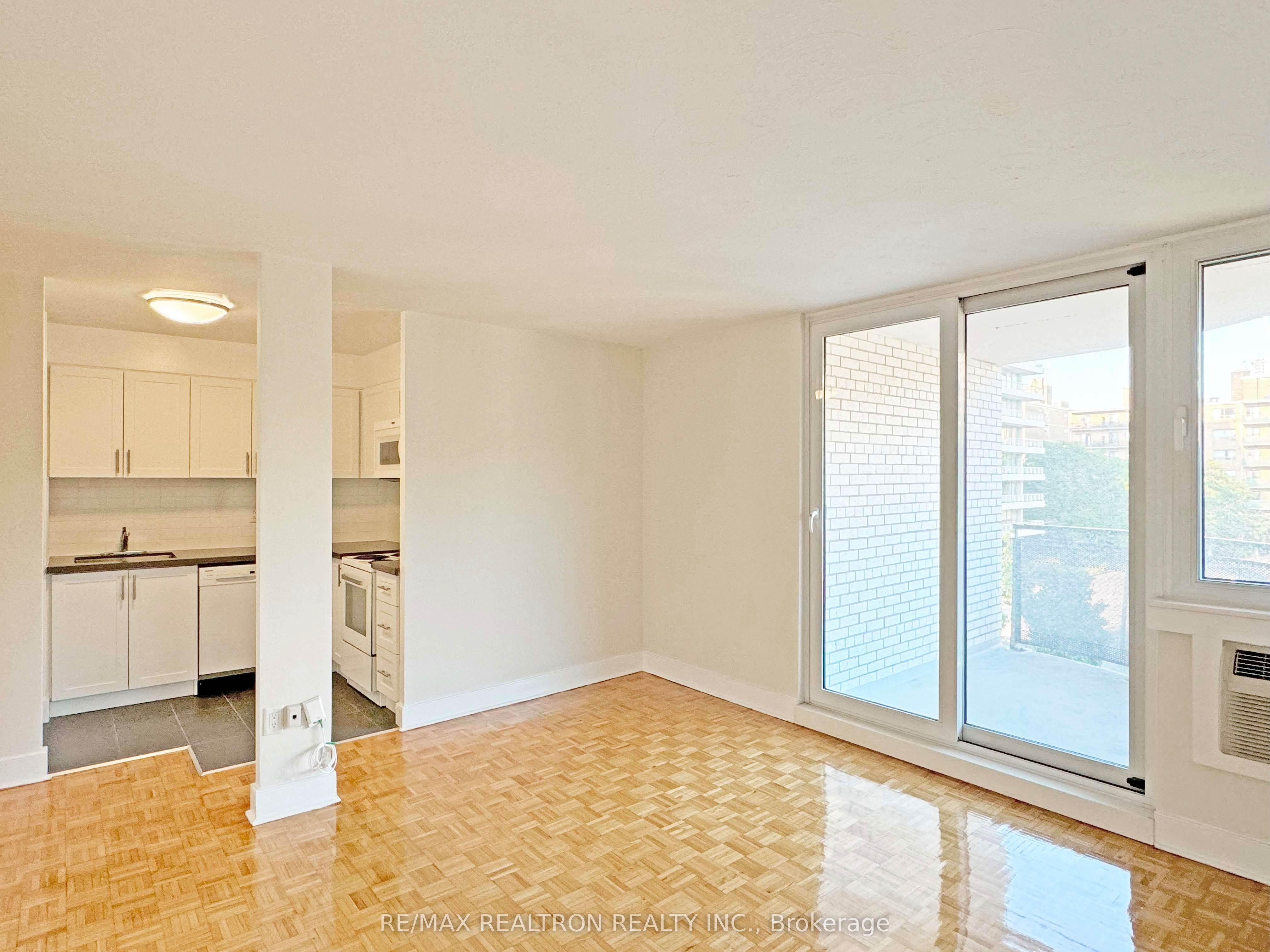 485 Huron Street 201, Toronto, ON M5R 2R5 photo 2
