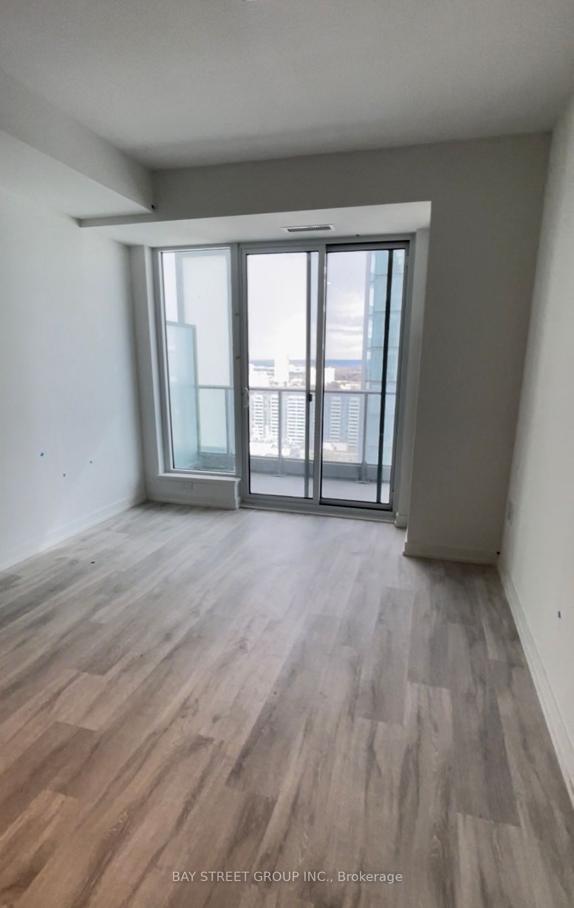8 Olympic Garden Drive S2401, Toronto, ON M2M 0B9 photo 3