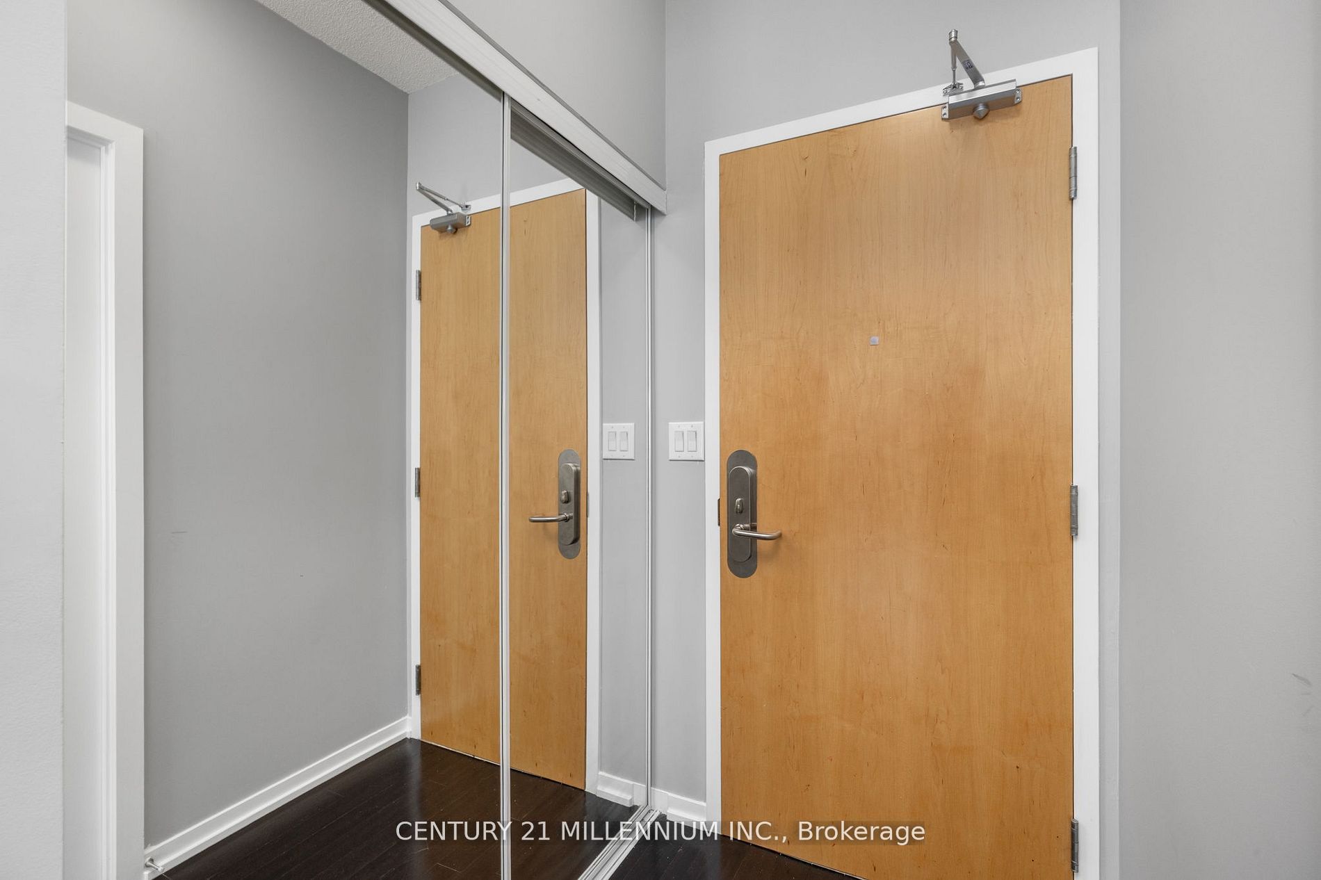 65 Bremner Boulevard W 4503, Toronto, ON M5J 0A7 photo 3