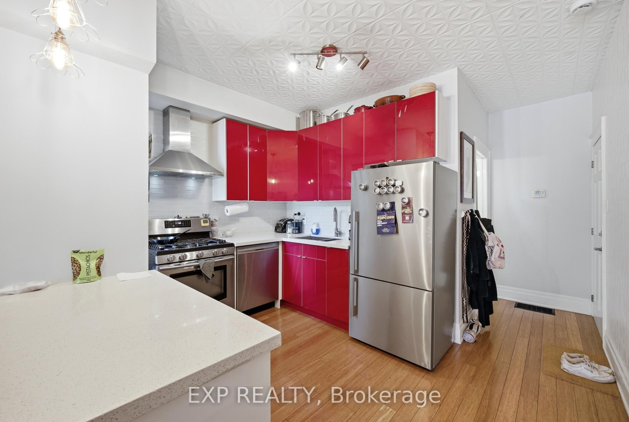 679 Ossington Avenue, Toronto, ON M6G 3T6 photo 4