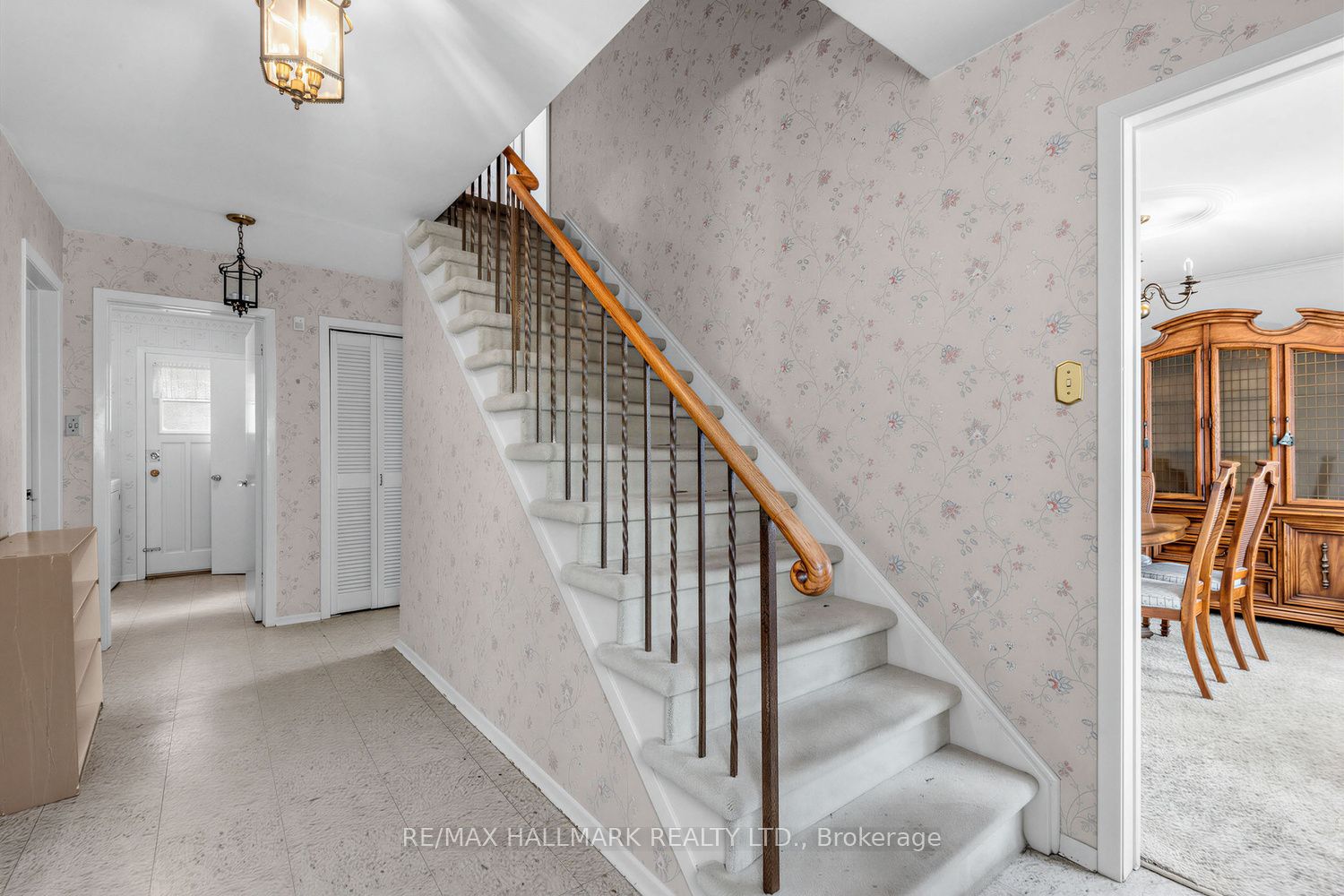 691 Conacher Drive, Toronto, ON M2M 3N4 photo 4