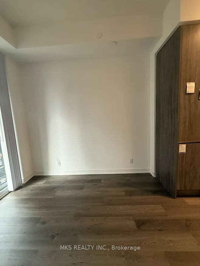 180 Front Street E 1212, Toronto, ON M5A 0A9 photo 2