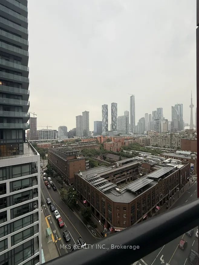 180 Front Street E 1610, Toronto, ON M5A 0A9 photo 5