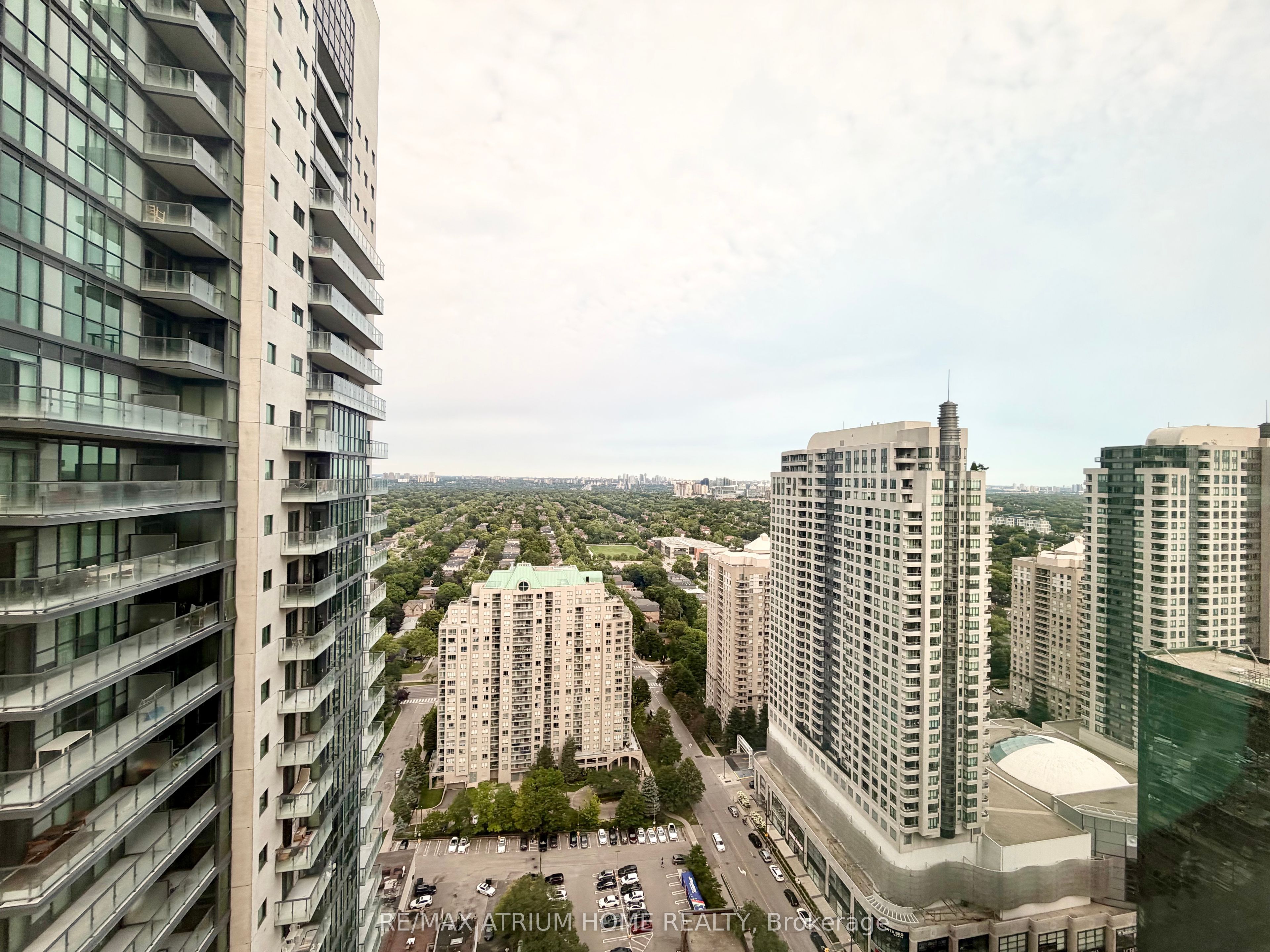 5162 Yonge Street 3605, Toronto, ON M2N 0E9 photo 3