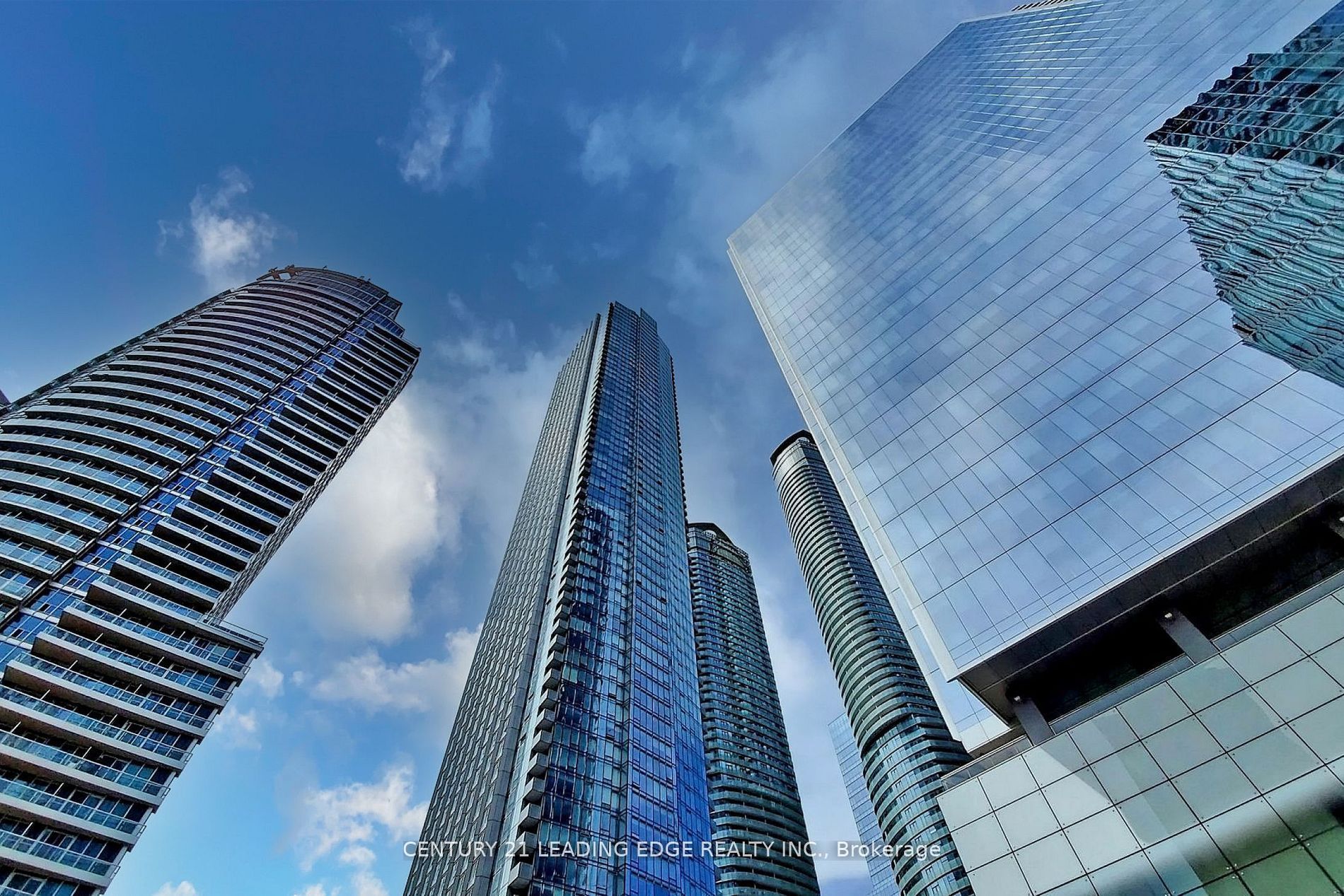 10 York Street 5008, Toronto, ON M5J 0E1