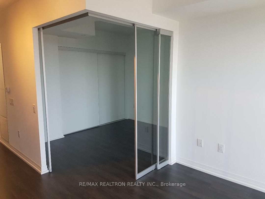 251 Jarvis Street 3301, Toronto, ON M5B 0C3 photo 4