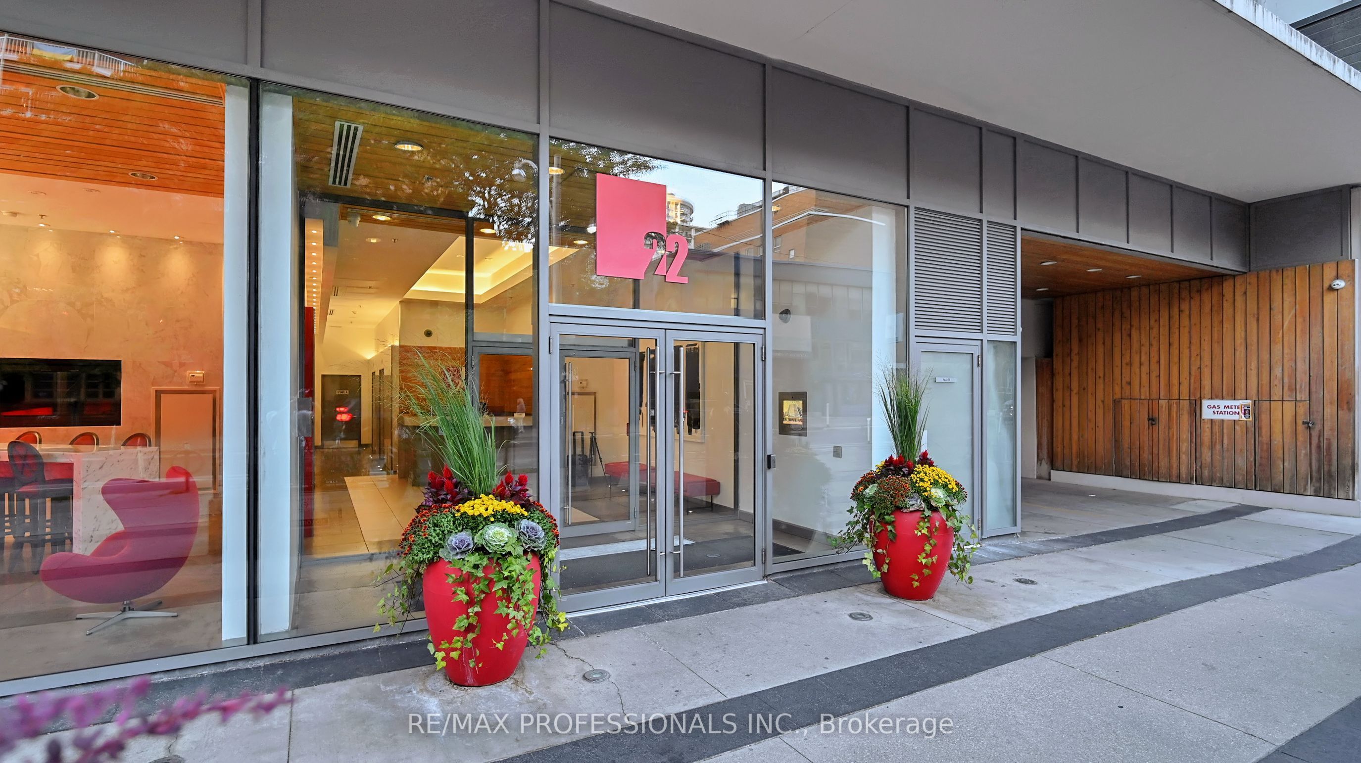 22 Wellesley Street E 2008, Toronto, ON M4Y 1G3 photo 2