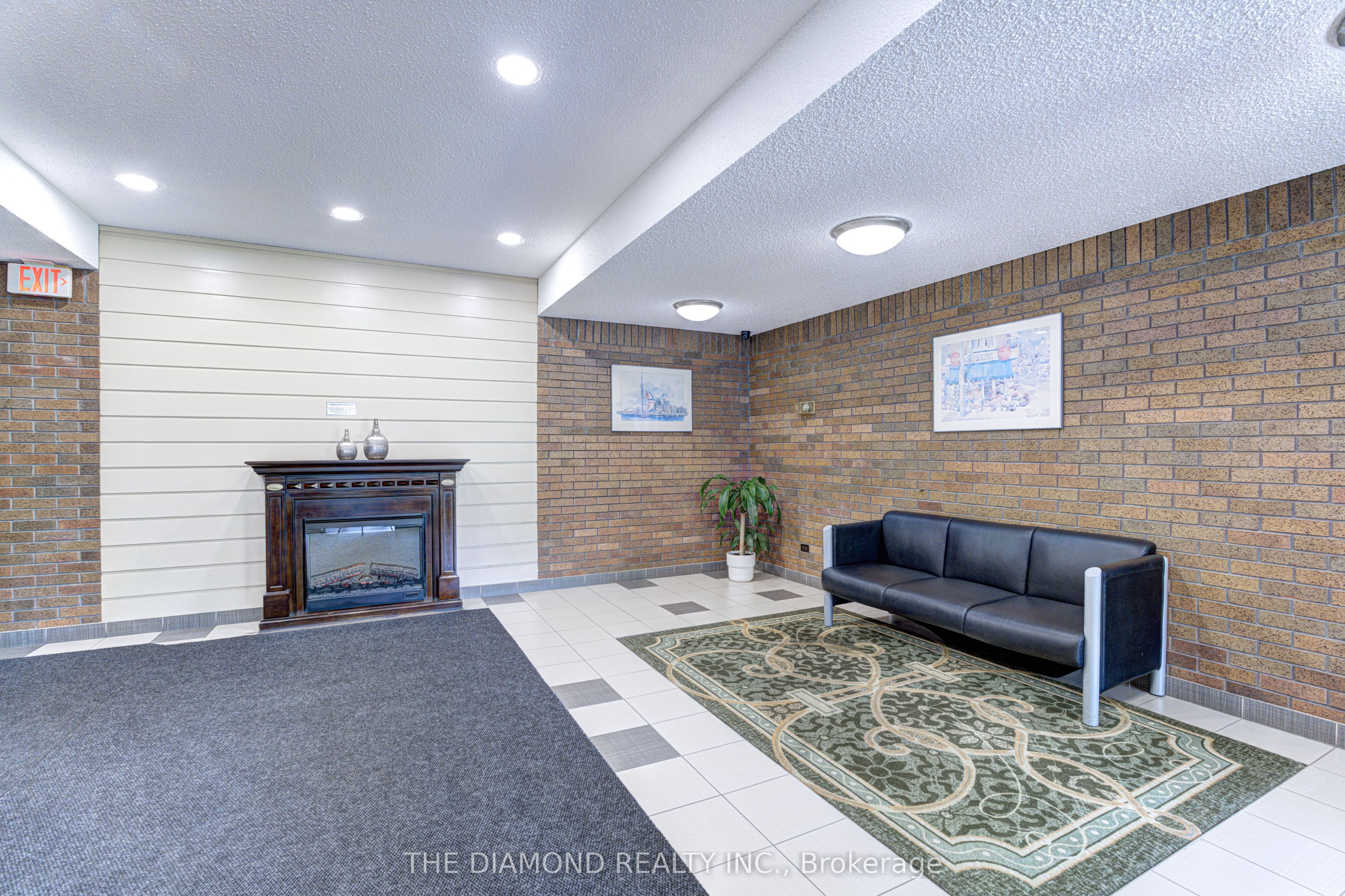 40 Sunrise Avenue 301, Toronto, ON M4A 2R4 photo 3