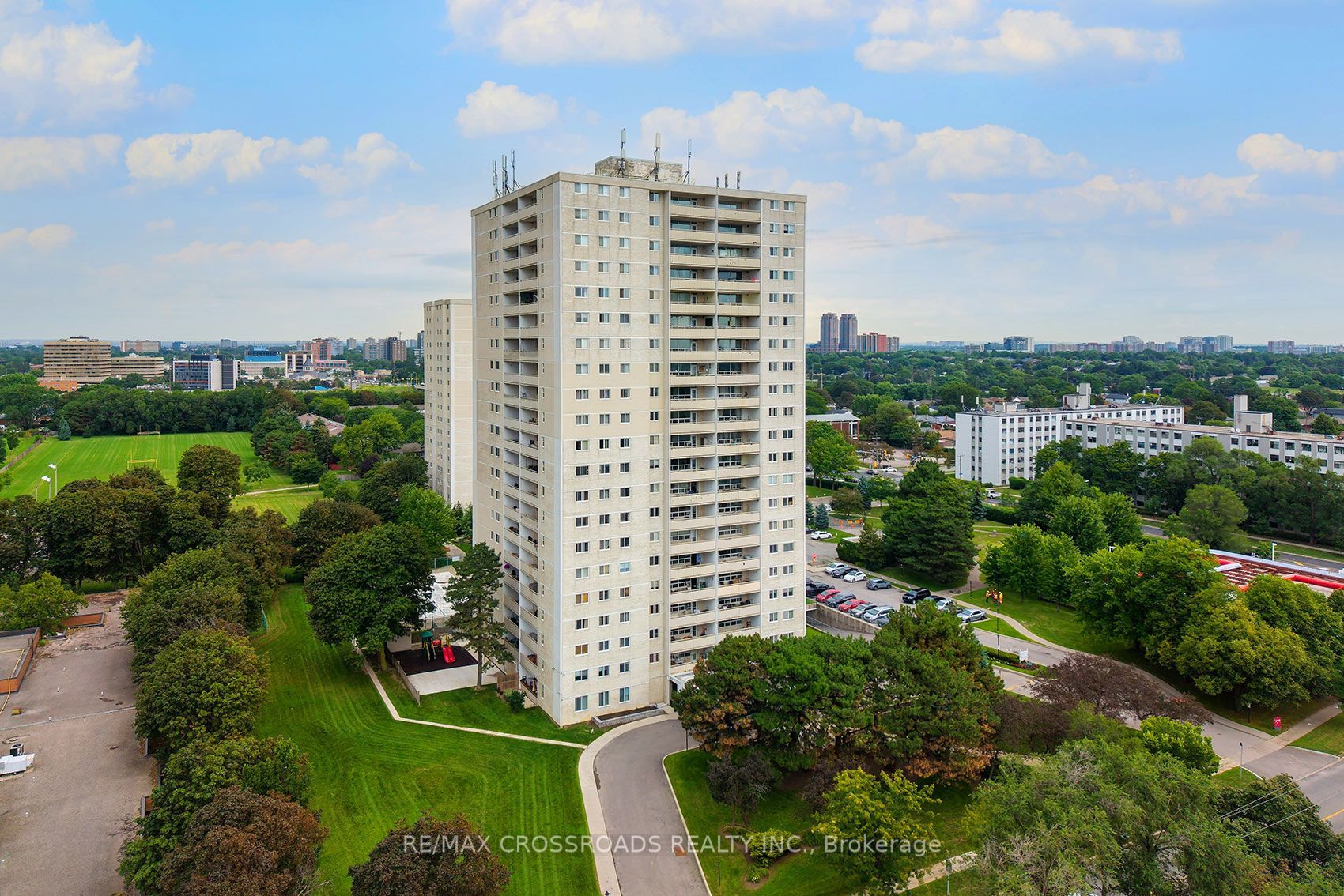1350 York Mills Road 906, Toronto, ON M3A 1Z9 photo 3