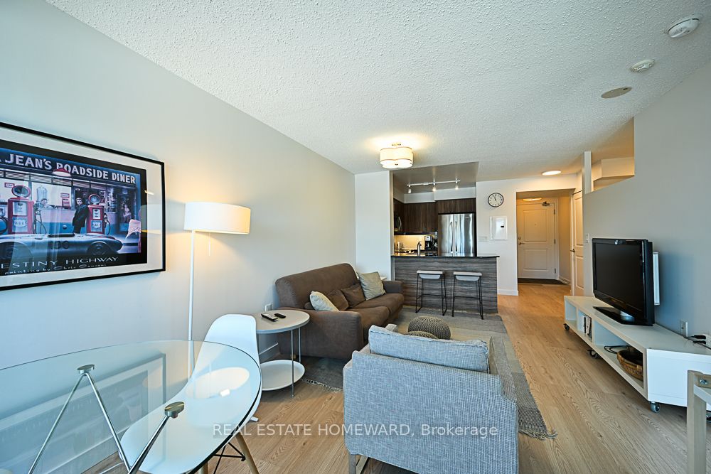 125 Western Battery Road 913, Toronto, ON M6K 3R8 photo 2
