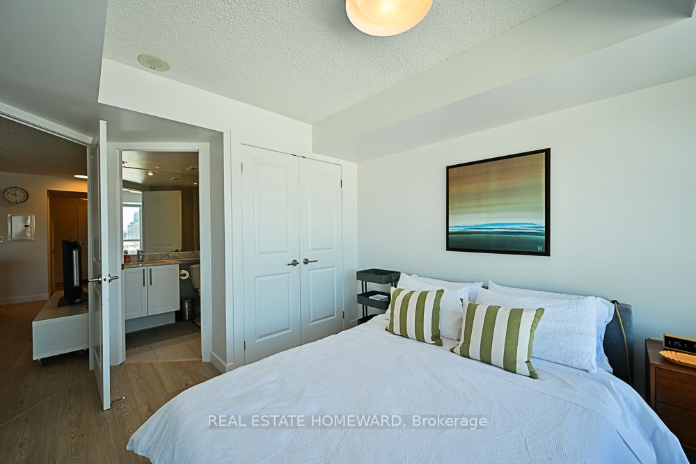 125 Western Battery Road 913, Toronto, ON M6K 3R8 photo 4