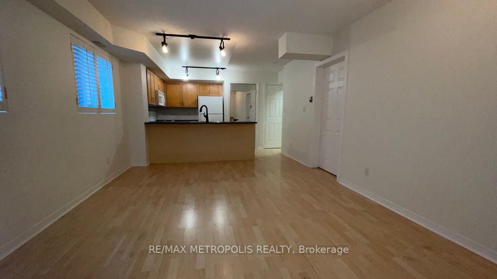 208 Niagara Street Th27, Toronto, ON M6J 3W5 photo 3