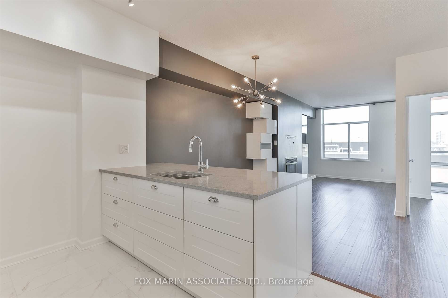 39 Parliament Street 1108, Toronto, ON M5A 4R2