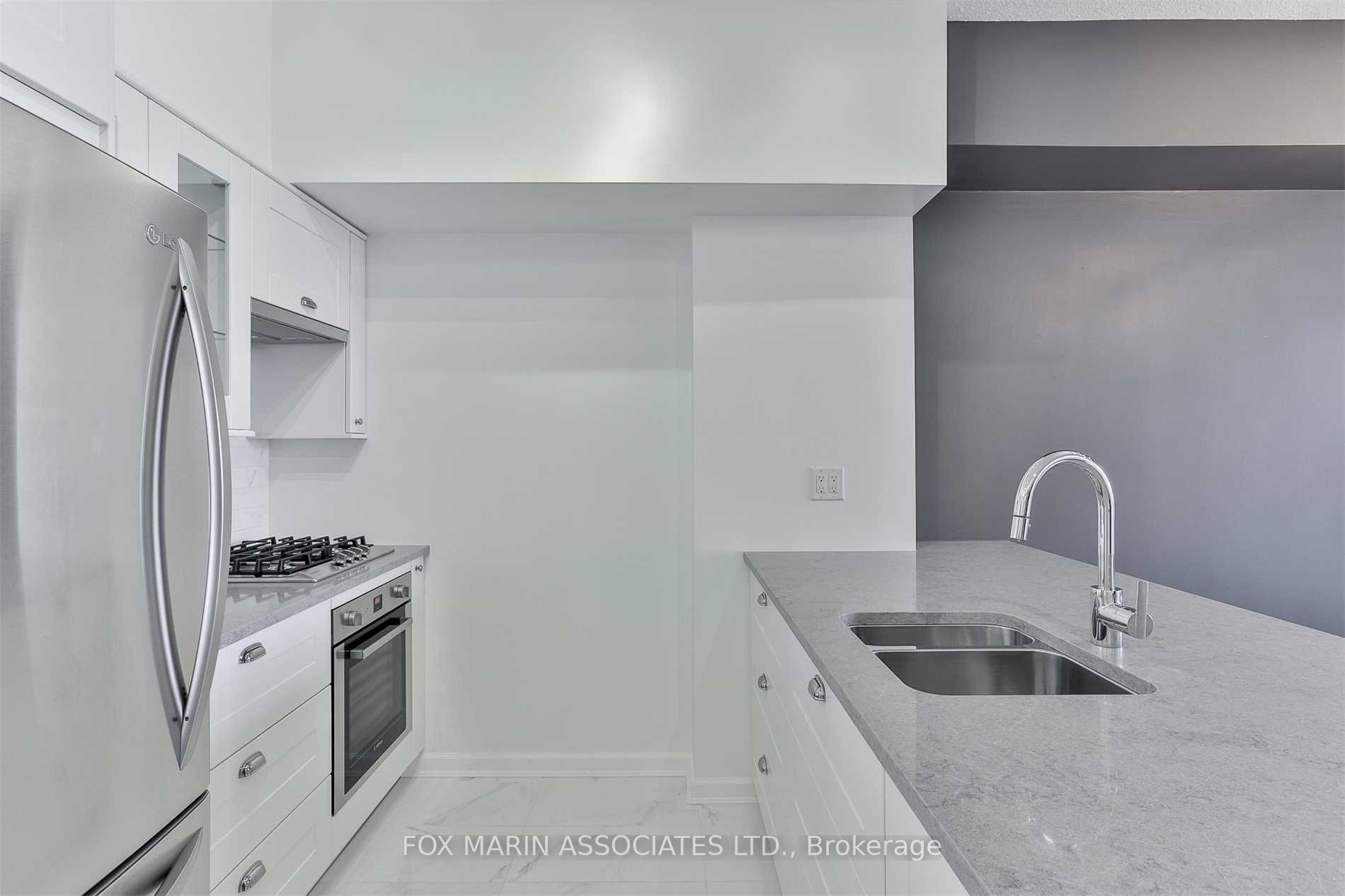 39 Parliament Street 1108, Toronto, ON M5A 4R2 photo 4