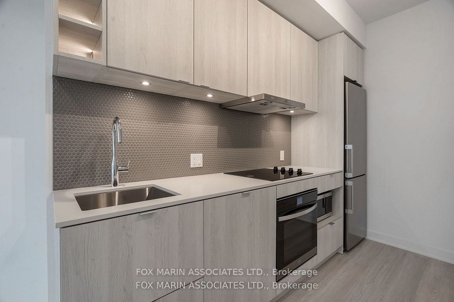 11 Yorkville Avenue 506, Toronto, ON M4W 1L2 photo 5