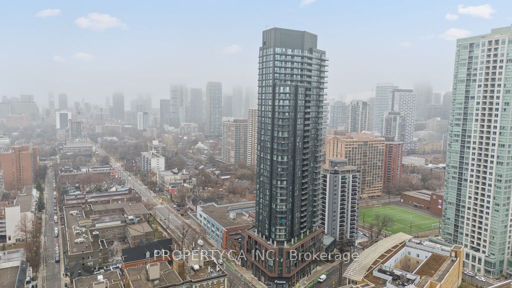 159 Wellesley Street E 2911, Toronto, ON M4Y 0H5 photo 4
