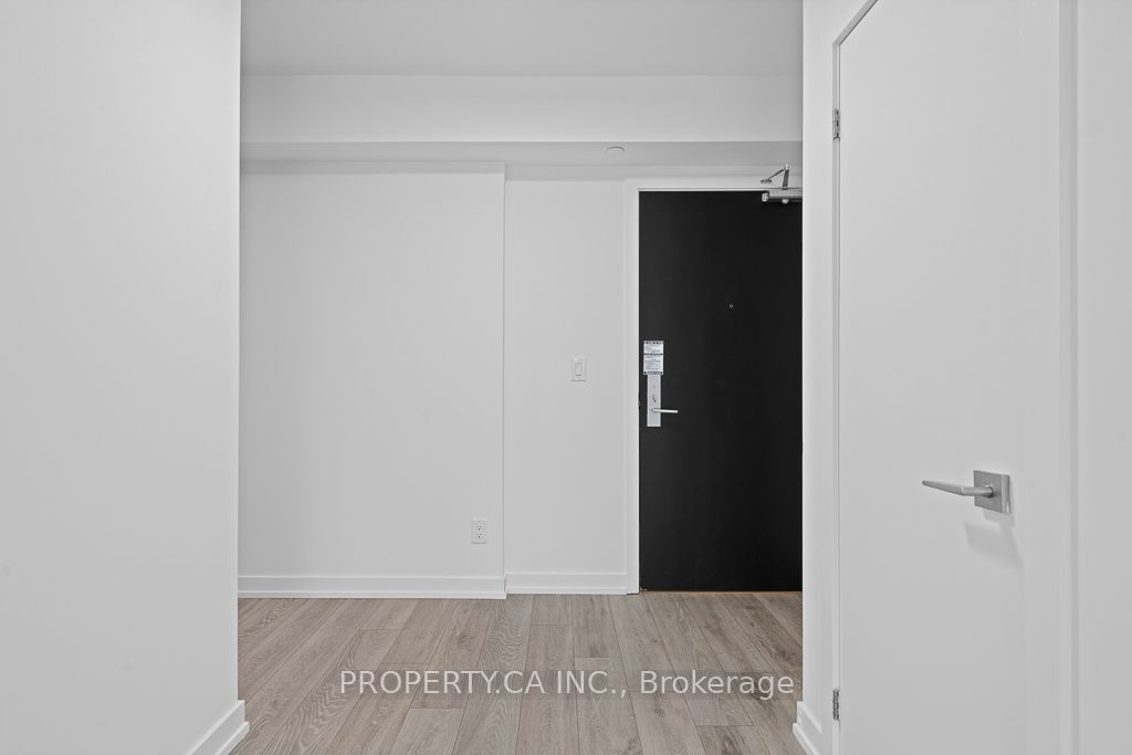 159 Wellesley Street E 2911, Toronto, ON M4Y 0H5 photo 5