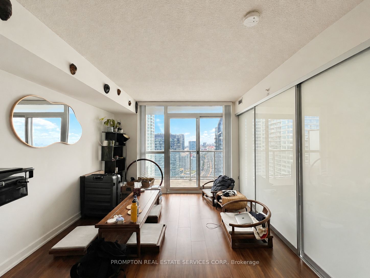 75 Queens Wharf Road 3310, Toronto, ON M5V 0J8 photo 4